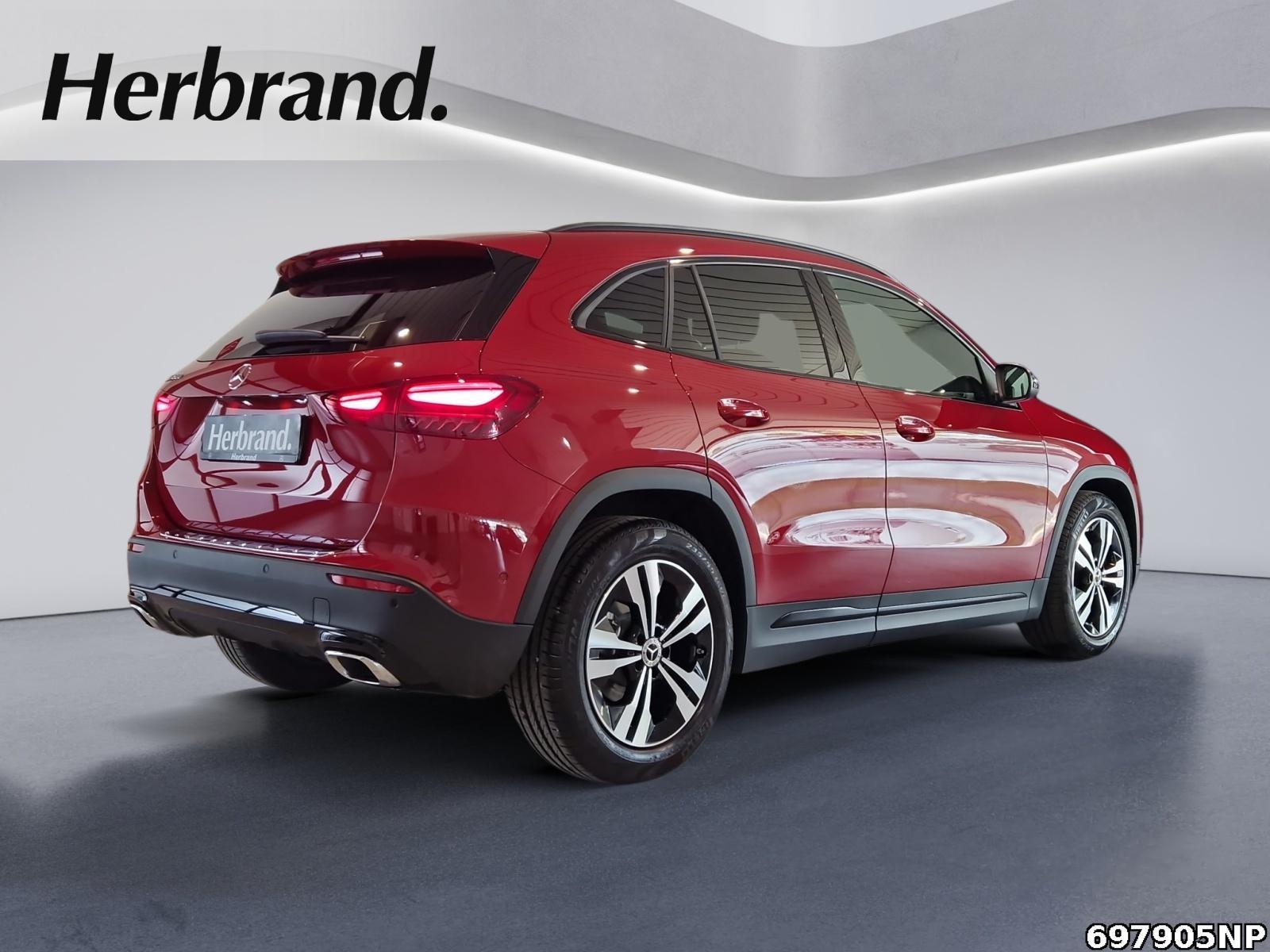 Fahrzeugabbildung Mercedes-Benz GLA 200 Progressive Night MULTIBEAM Kamera