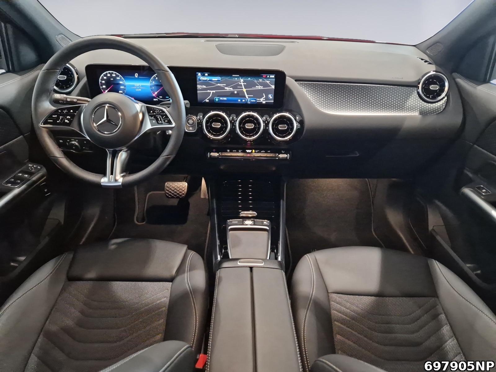 Fahrzeugabbildung Mercedes-Benz GLA 200 Progressive Night MULTIBEAM Kamera