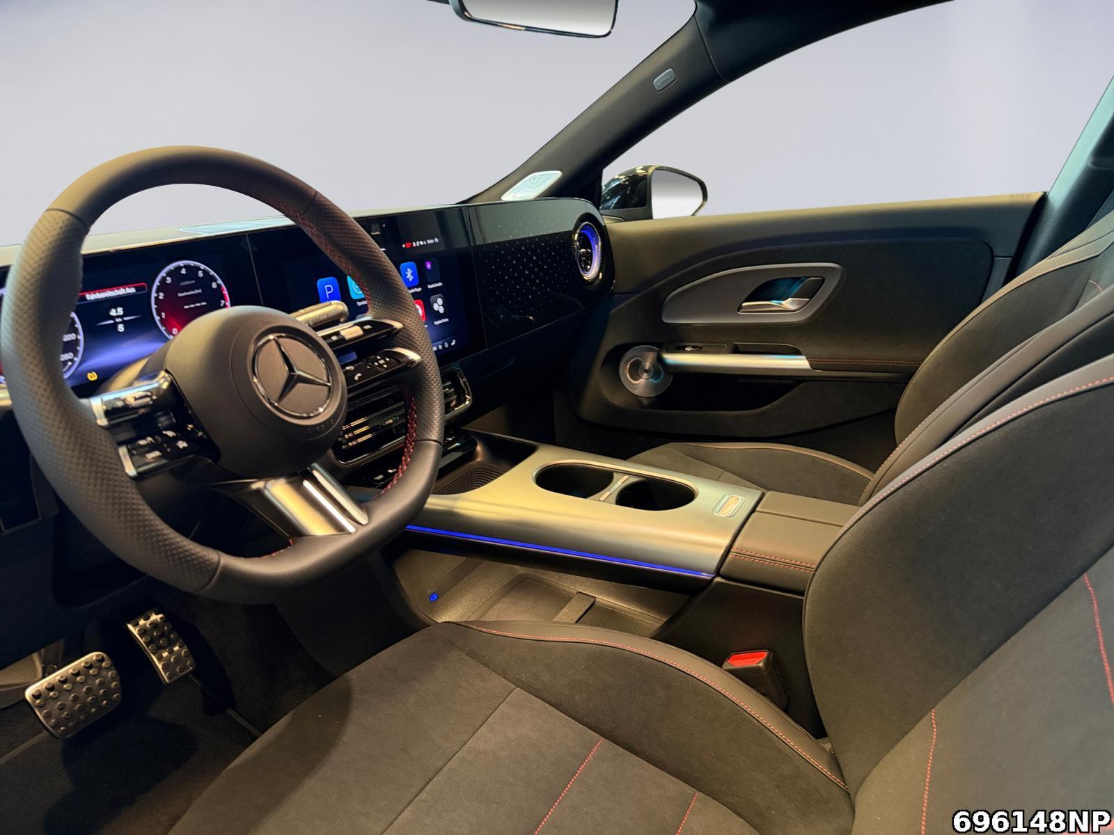 Fahrzeugabbildung Mercedes-Benz CLA 200 AMG+AHK+MULTIBEAM+BURMESTER+KEYLESS+19°
