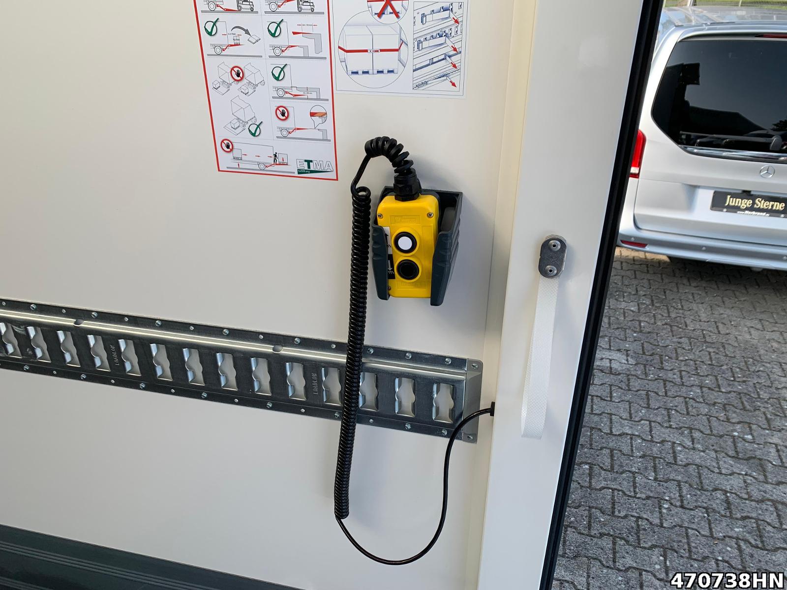 Fahrzeugabbildung FUSO Canter 9C18 AMT Wielton-Koffer Lbw. Vfhrzg.