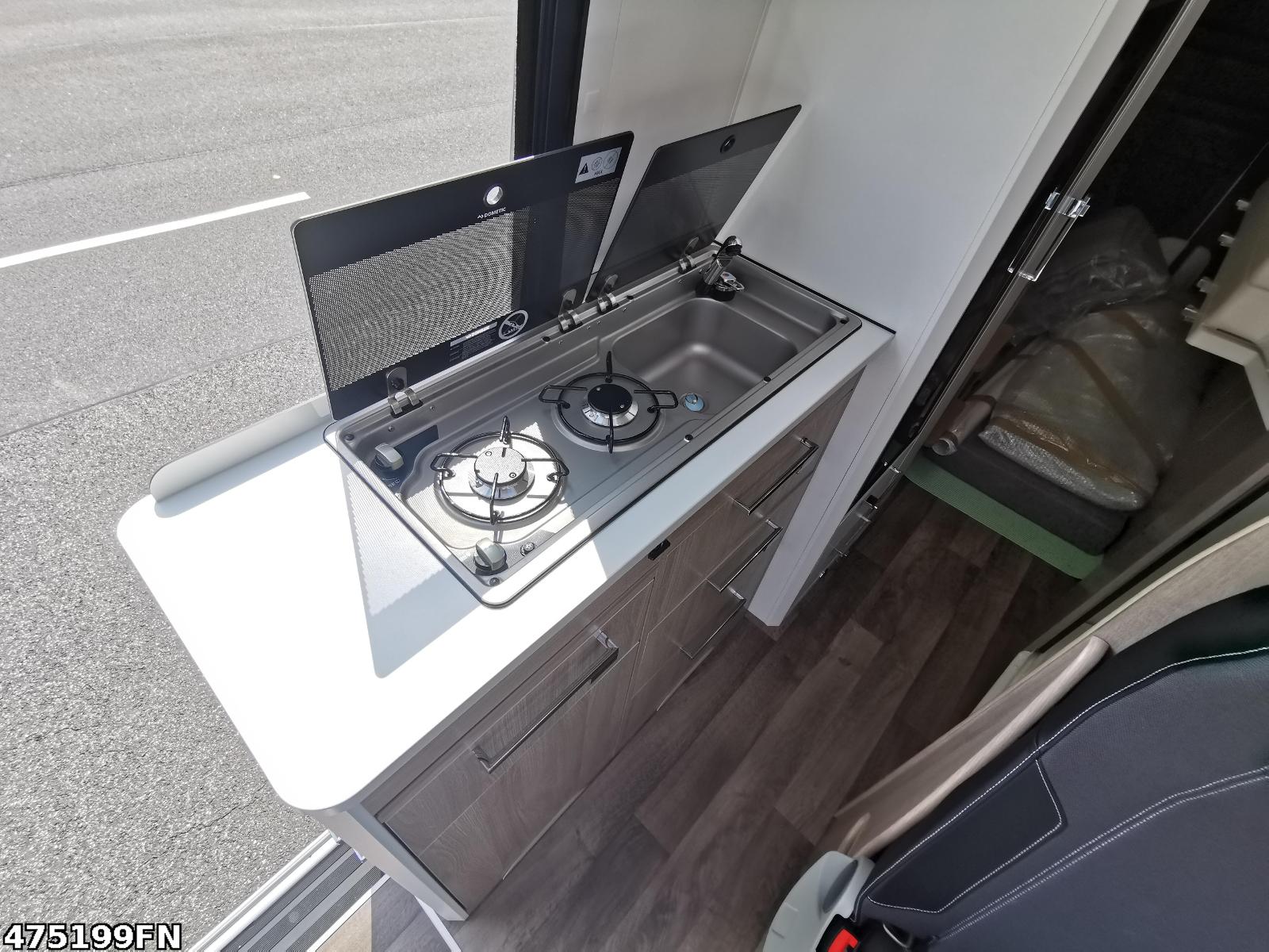 Fahrzeugabbildung Kabe Van 690 LB 4x4
