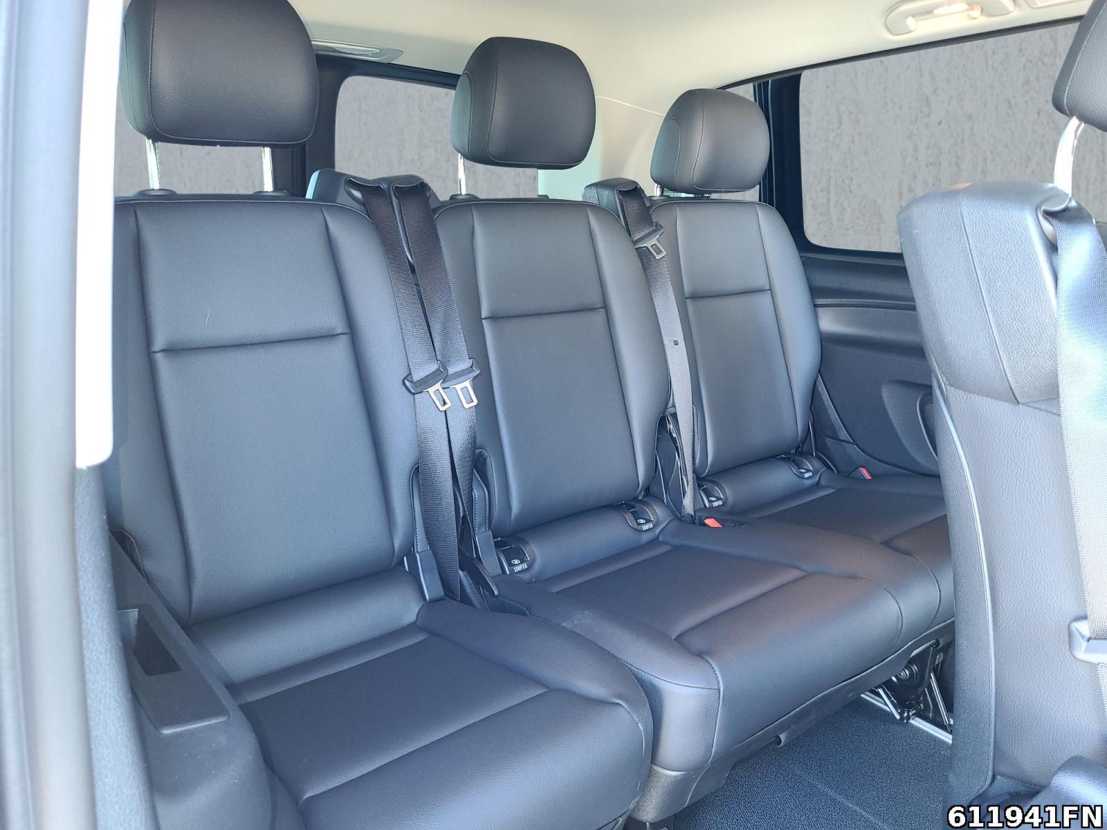 Fahrzeugabbildung Mercedes-Benz Vito 119 CDI Tourer lang 4M*LED*E-Sitze*8-Sitz*