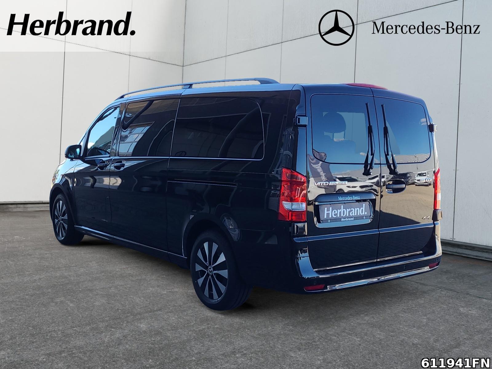 Fahrzeugabbildung Mercedes-Benz Vito 119 CDI Tourer lang 4M*LED*E-Sitze*8-Sitz*