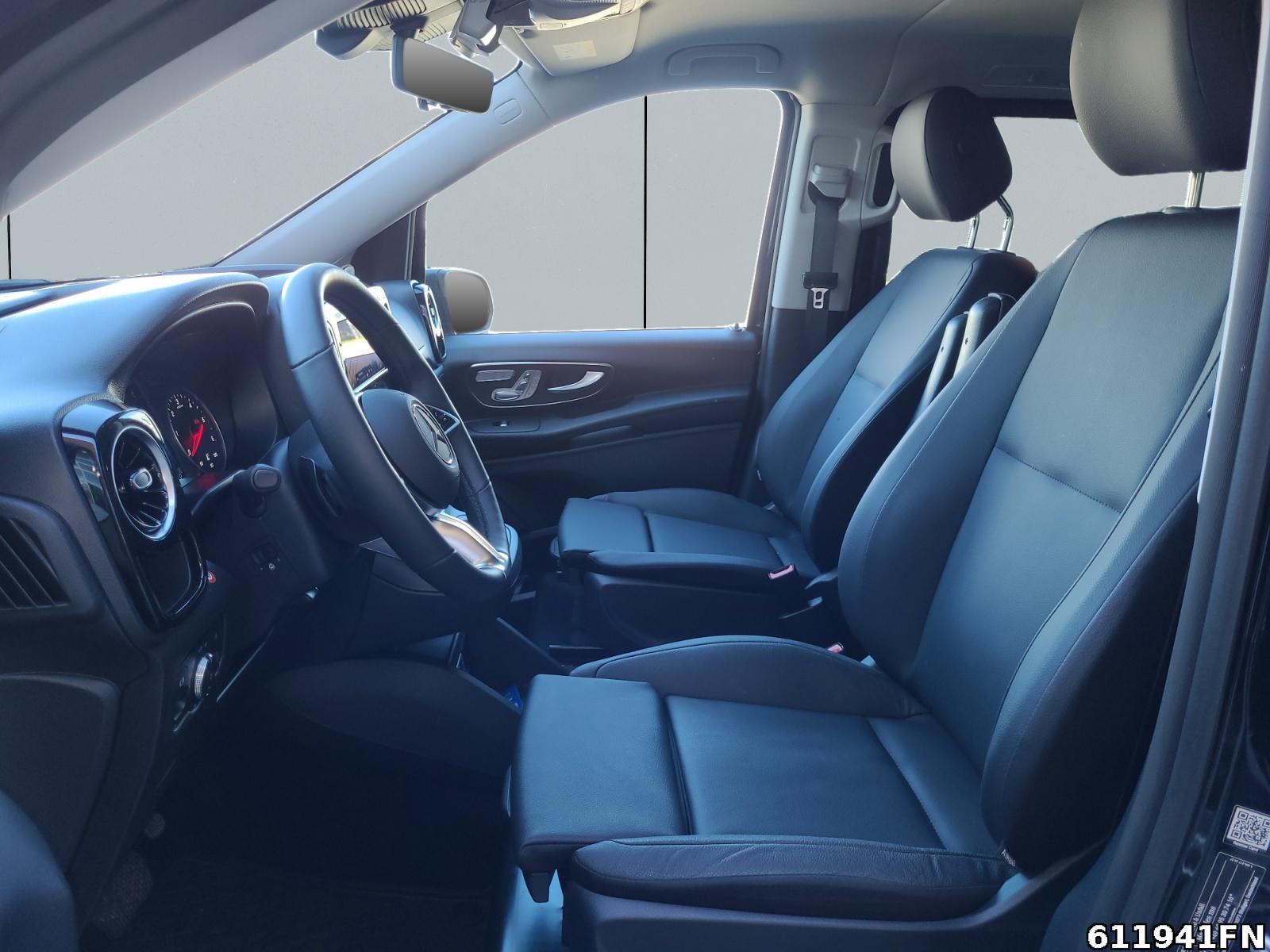Fahrzeugabbildung Mercedes-Benz Vito 119 CDI Tourer lang 4M*LED*E-Sitze*8-Sitz*