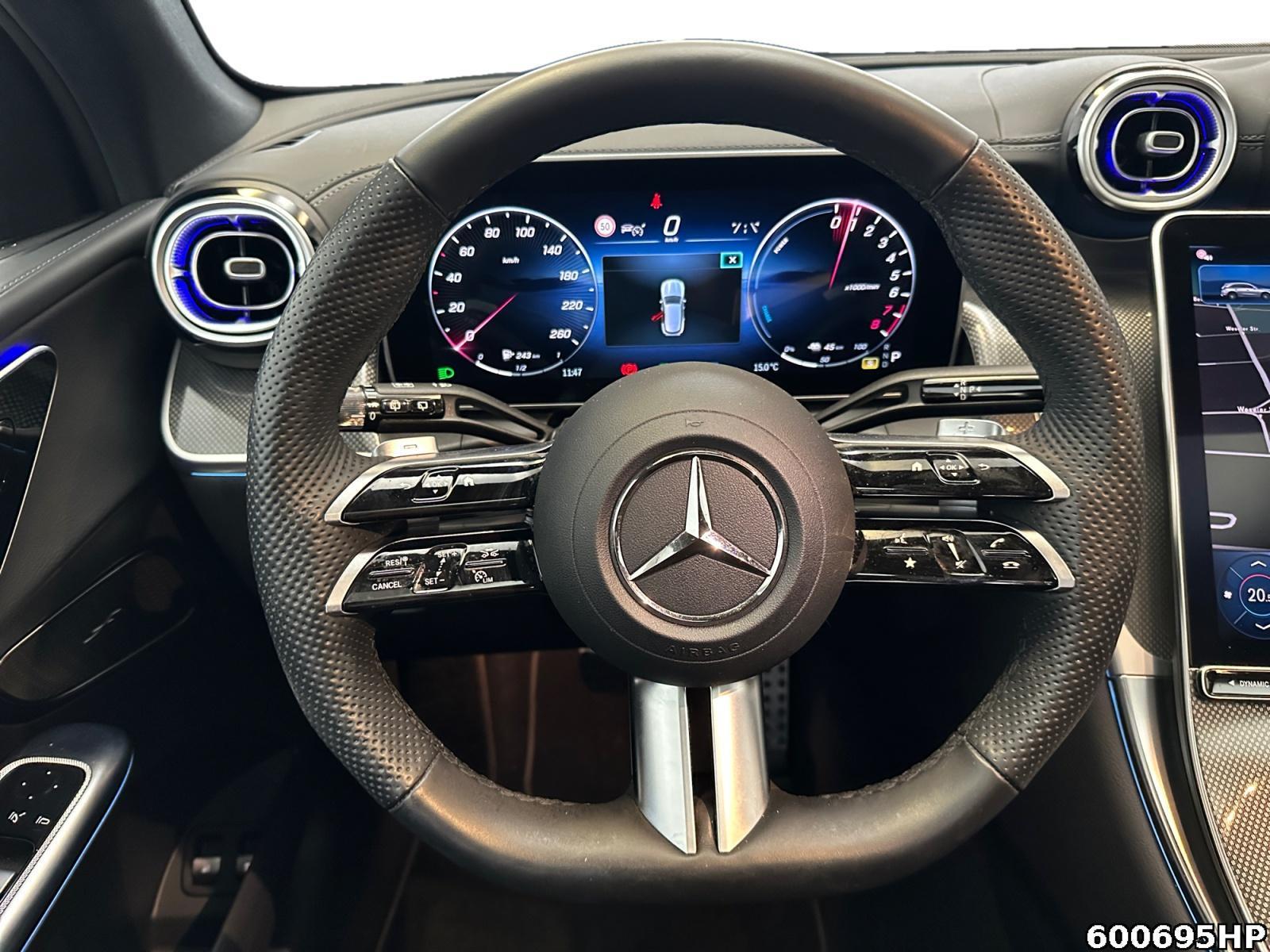 Fahrzeugabbildung Mercedes-Benz GLC 300 e 4M AMG Pano AHK 360° MEMORY DISTRONIC
