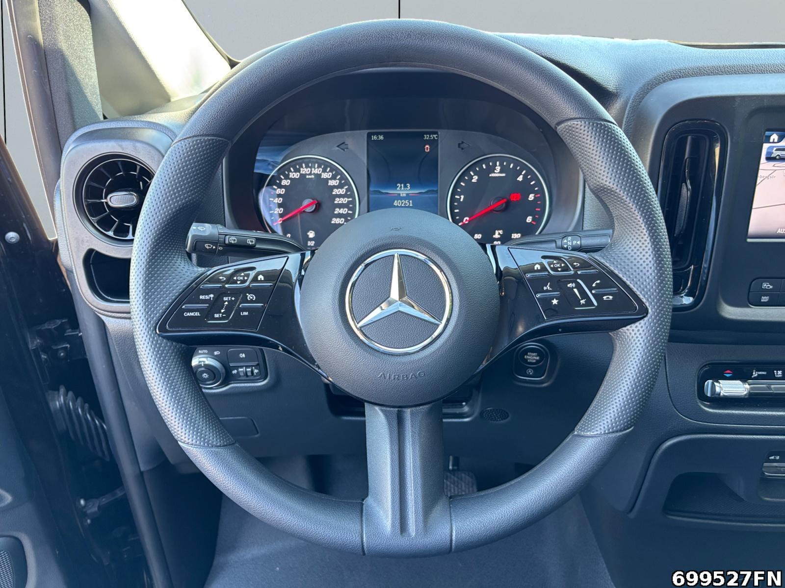 Fahrzeugabbildung Mercedes-Benz Vito 116 CDI Tourer PRO L*E-Türen*Kamera*Spurha