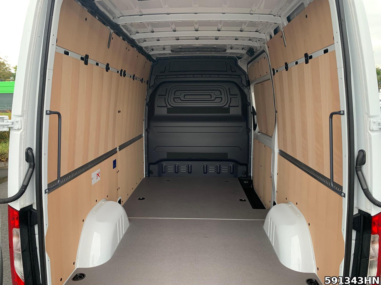 Fahrzeugabbildung Mercedes-Benz Sprinter 319 L2H2 SELECT *LED*AHK*DISTRONIC*NAVI