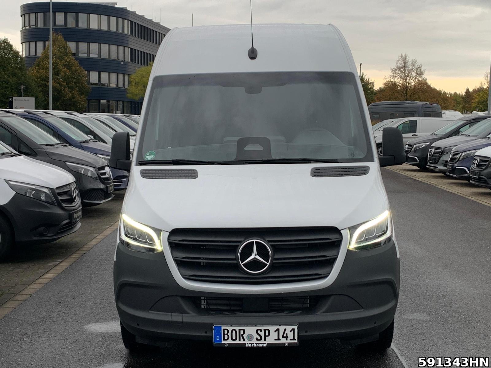 Fahrzeugabbildung Mercedes-Benz Sprinter 319 L2H2 SELECT *LED*AHK*DISTRONIC*NAVI