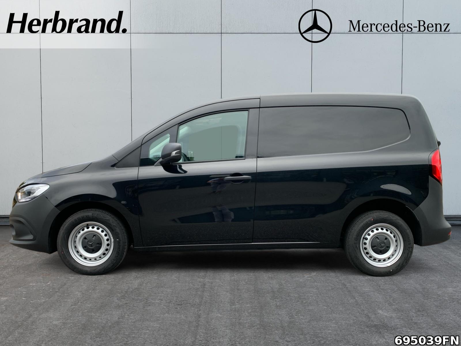 Fahrzeugabbildung Mercedes-Benz Citan 108 BASE *KLIMA**KAMERA**MBUX**HECKTÜREN*