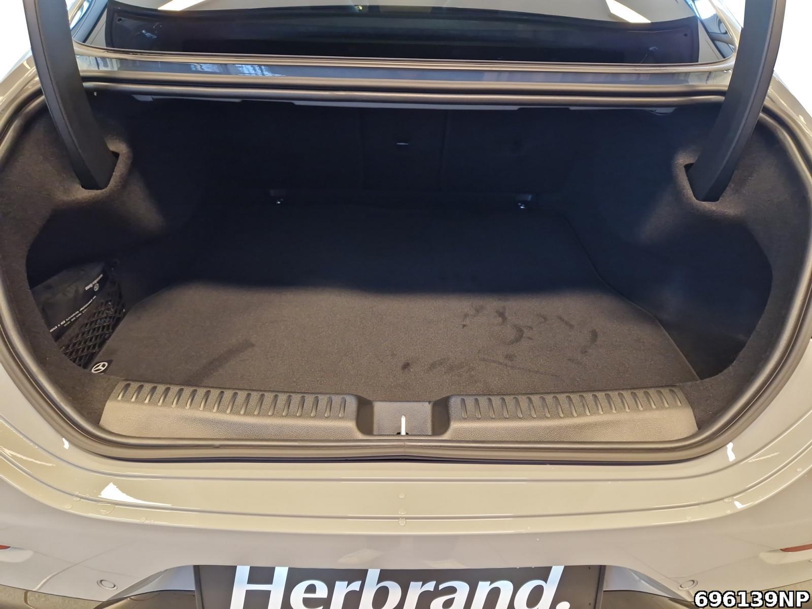 Fahrzeugabbildung Mercedes-Benz CLA 200 4MATIC AMG LINE PLUS+BURMESTER+HUD+PANO