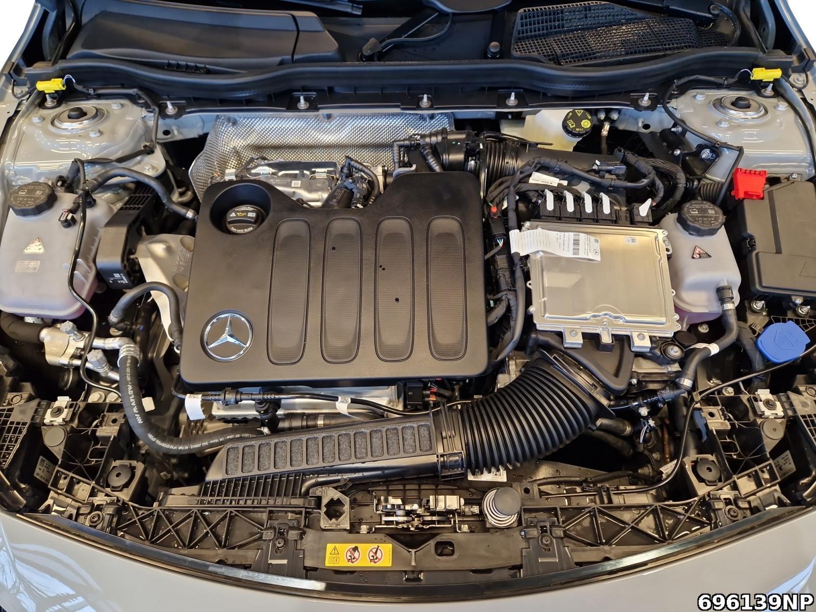 Fahrzeugabbildung Mercedes-Benz CLA 200 4MATIC AMG LINE PLUS+BURMESTER+HUD+PANO