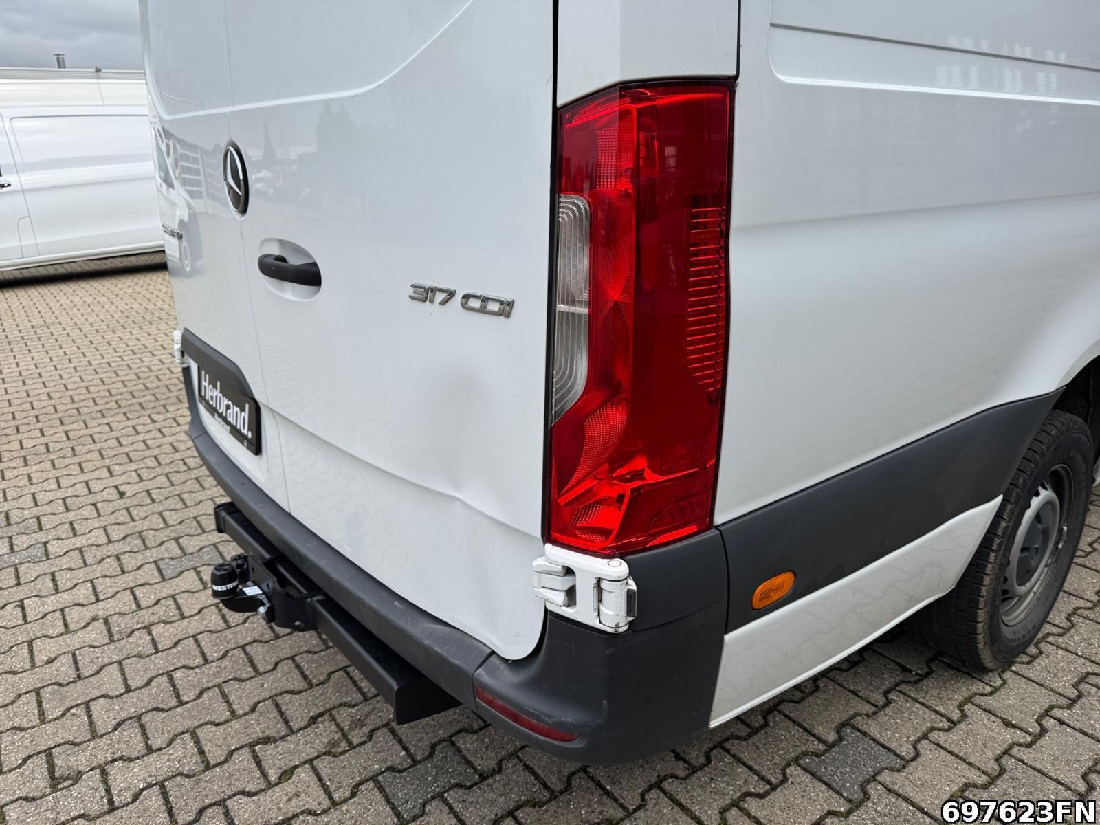 Fahrzeugabbildung Mercedes-Benz Sprinter 317 CDI Kasten Hochdach Lang*MBUX*AHK