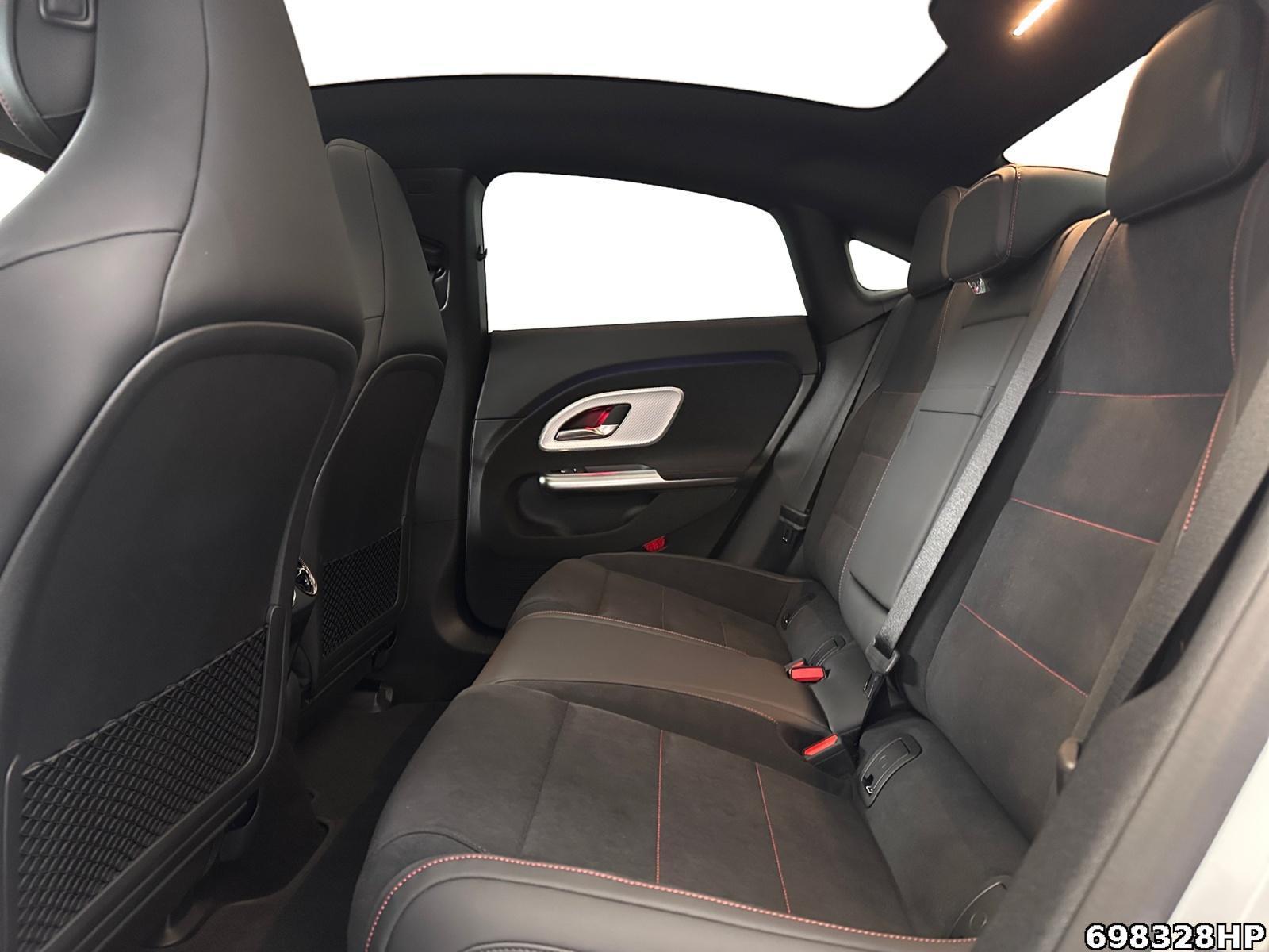 Fahrzeugabbildung Mercedes-Benz CLA 250 +AMG+MEMORY+KAMERA+WINTERPAK+NIGHT+