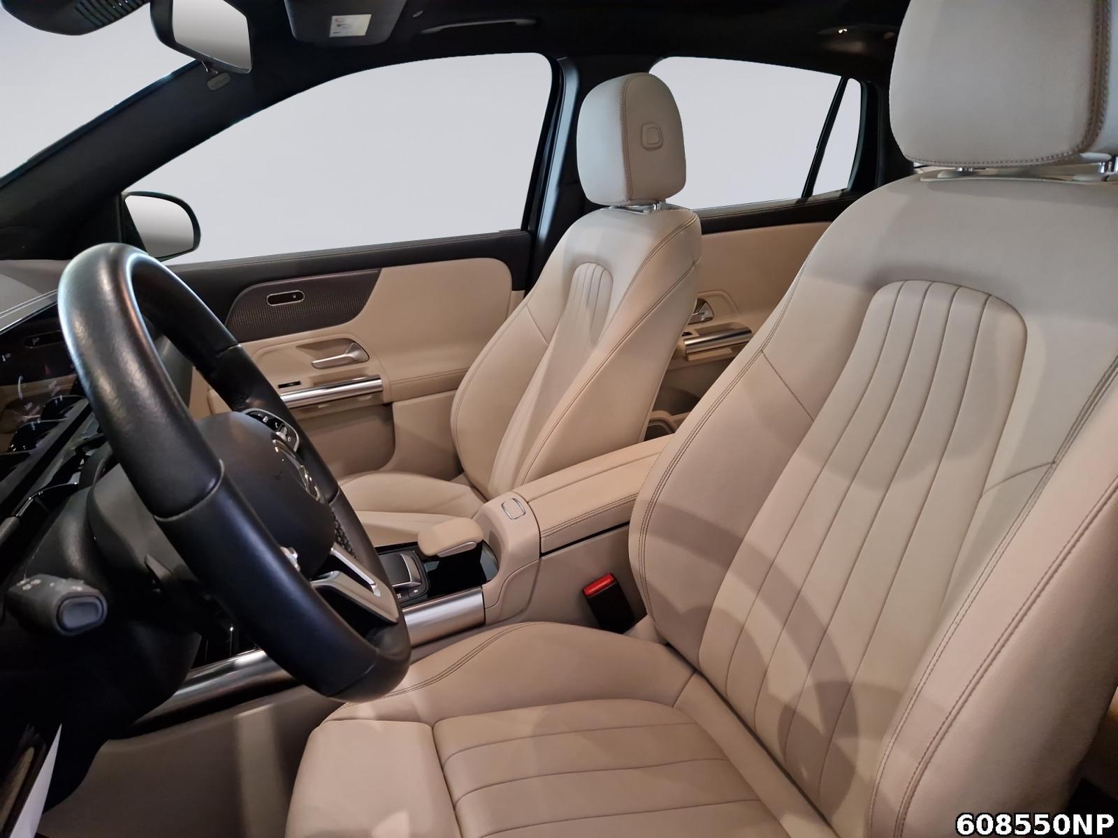 Fahrzeugabbildung Mercedes-Benz GLA 250 e Progressive CarPlay PanoSD Ambiente .