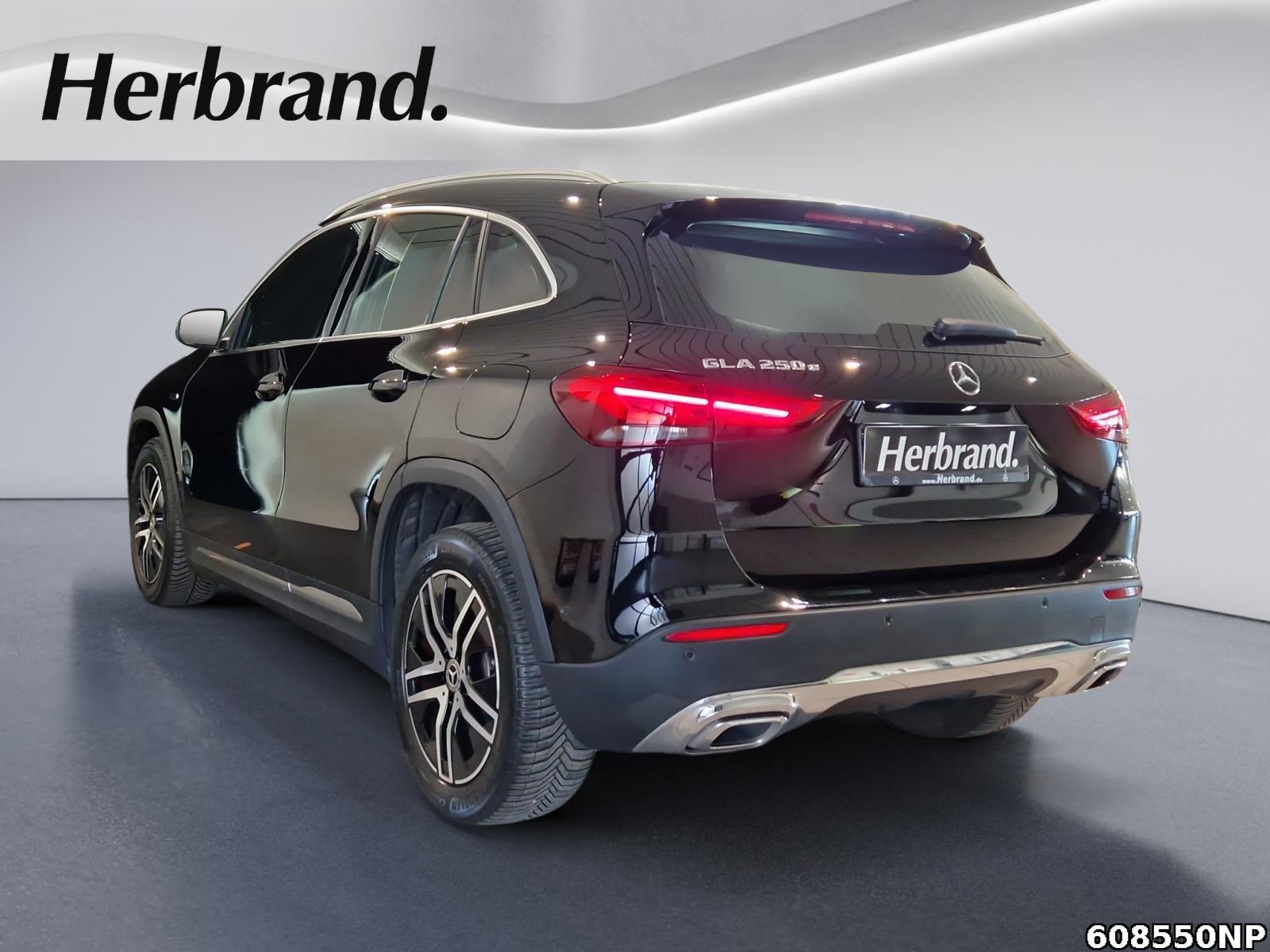 Fahrzeugabbildung Mercedes-Benz GLA 250 e Progressive CarPlay PanoSD Ambiente .
