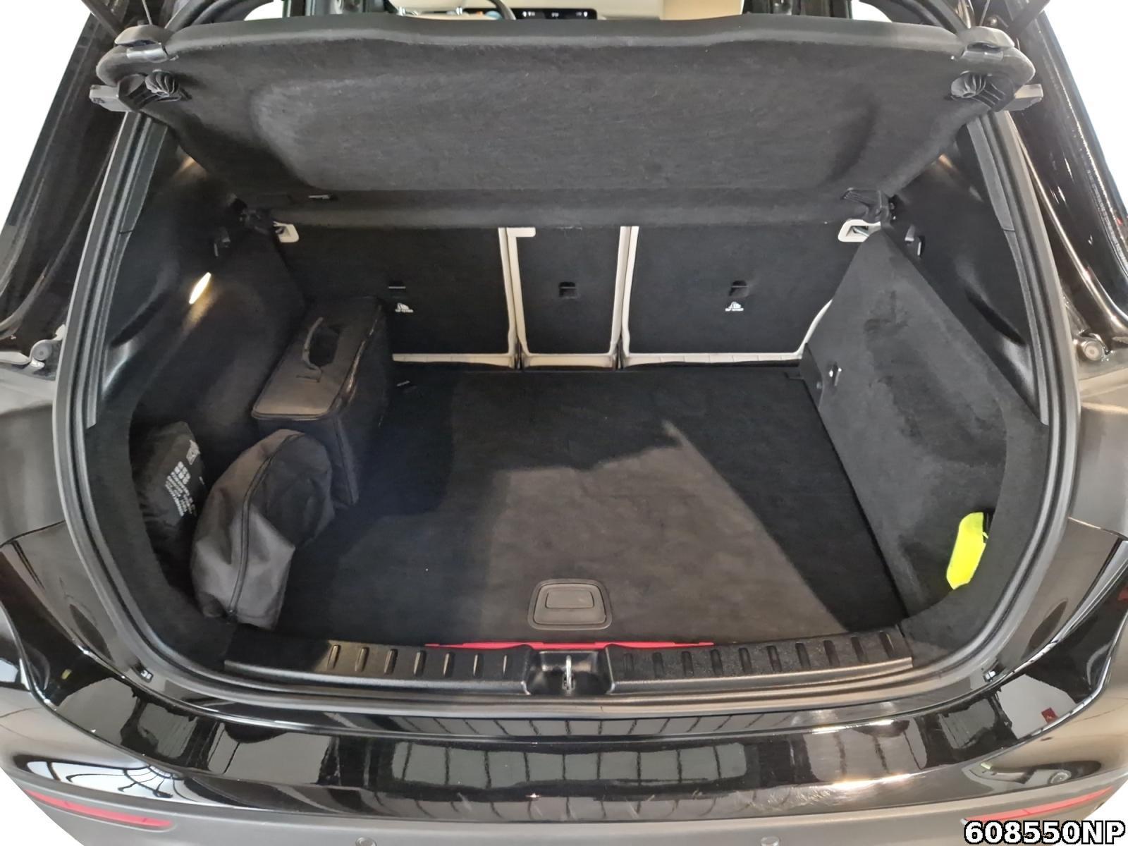 Fahrzeugabbildung Mercedes-Benz GLA 250 e Progressive CarPlay PanoSD Ambiente .
