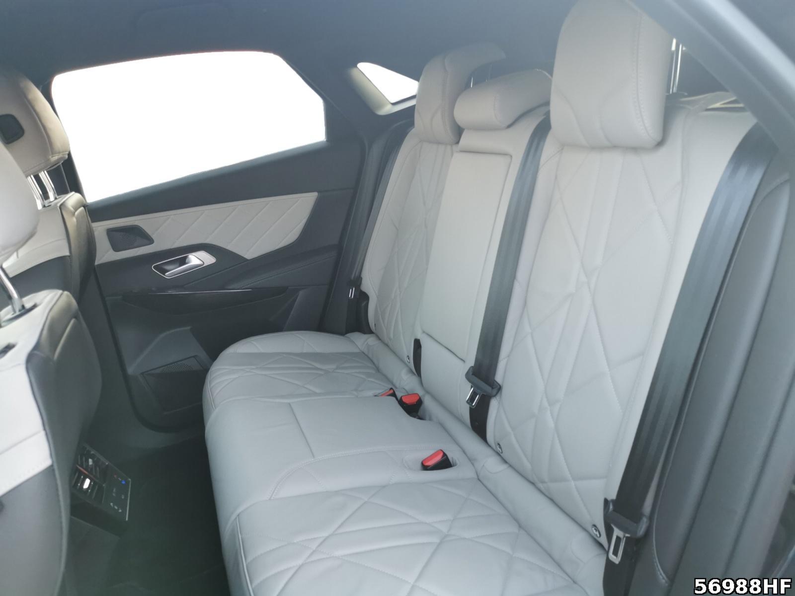 Fahrzeugabbildung DS Automobiles DS7 Crossback