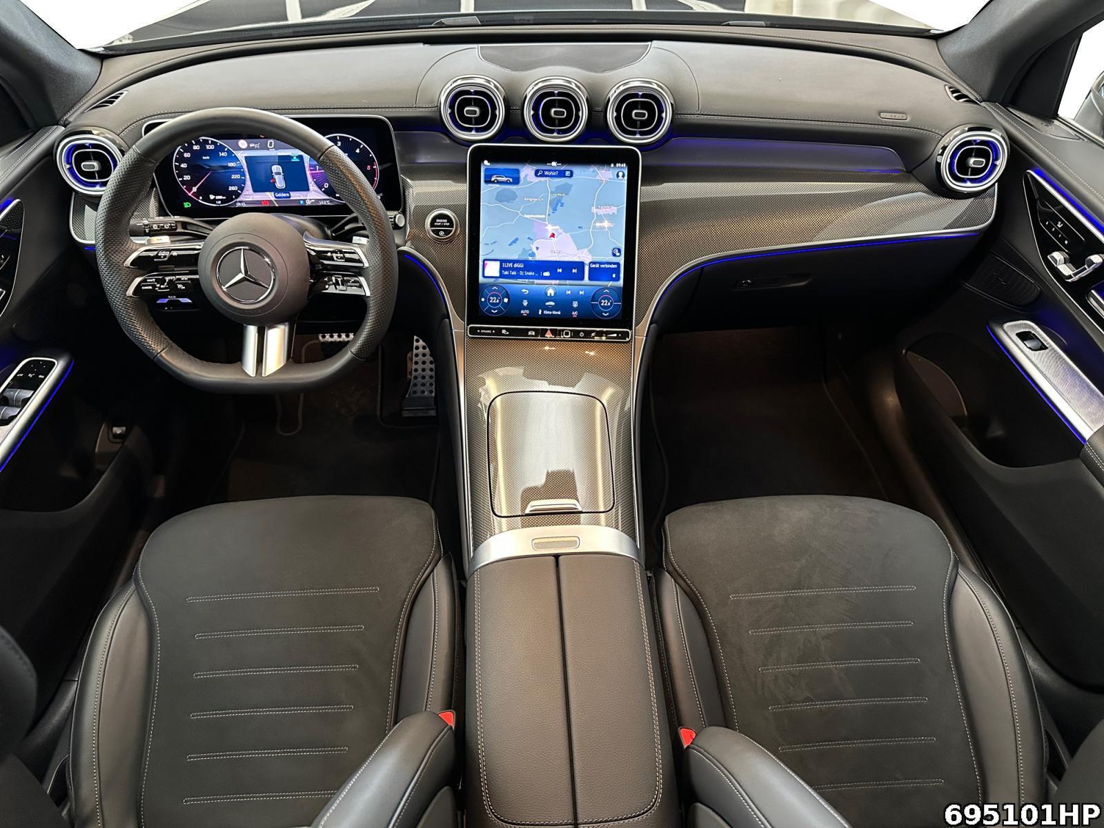 Fahrzeugabbildung Mercedes-Benz GLC 300 d 4M AMG AHK MEMORY CarPlay Distronic