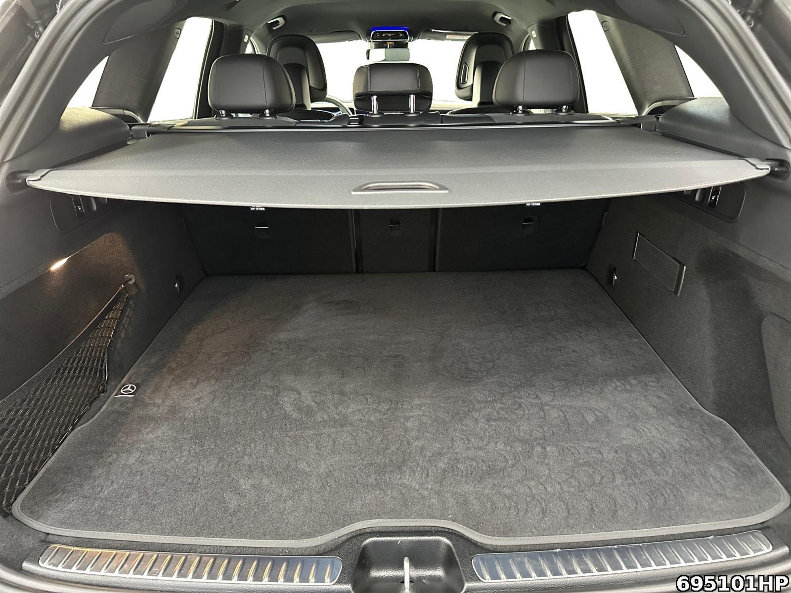 Fahrzeugabbildung Mercedes-Benz GLC 300 d 4M AMG AHK MEMORY CarPlay Distronic