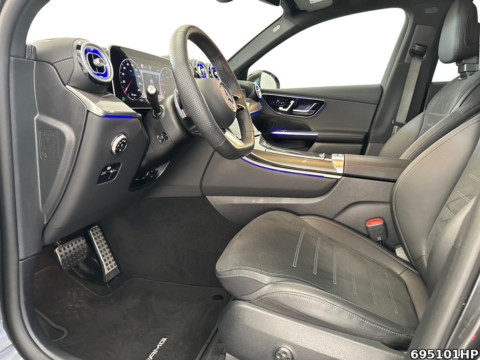 Fahrzeugabbildung Mercedes-Benz GLC 300 d 4M AMG AHK MEMORY CarPlay Distronic