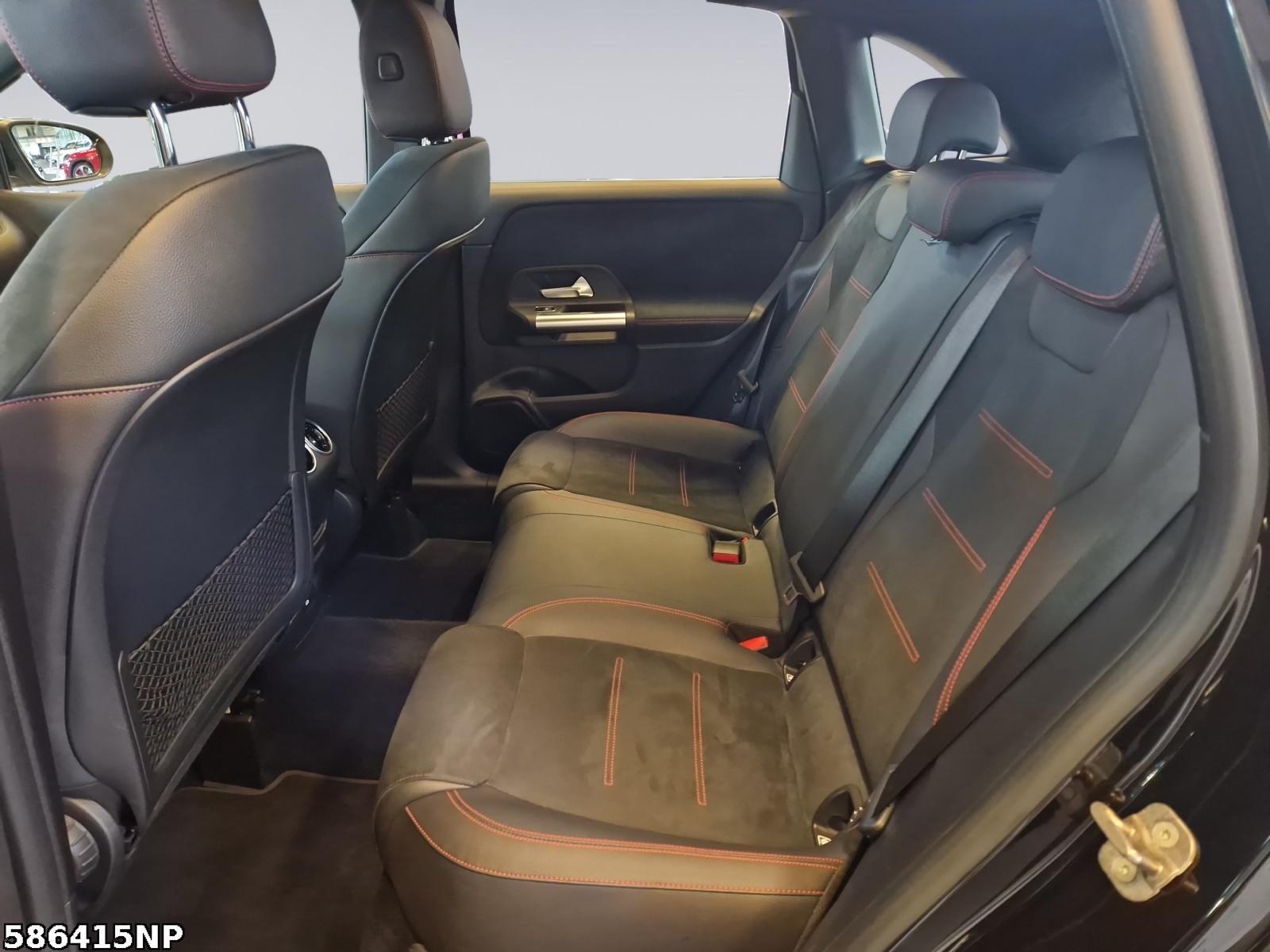 Fahrzeugabbildung Mercedes-Benz B 180 AMG Line LED Kamera Keyless Ambiente 18