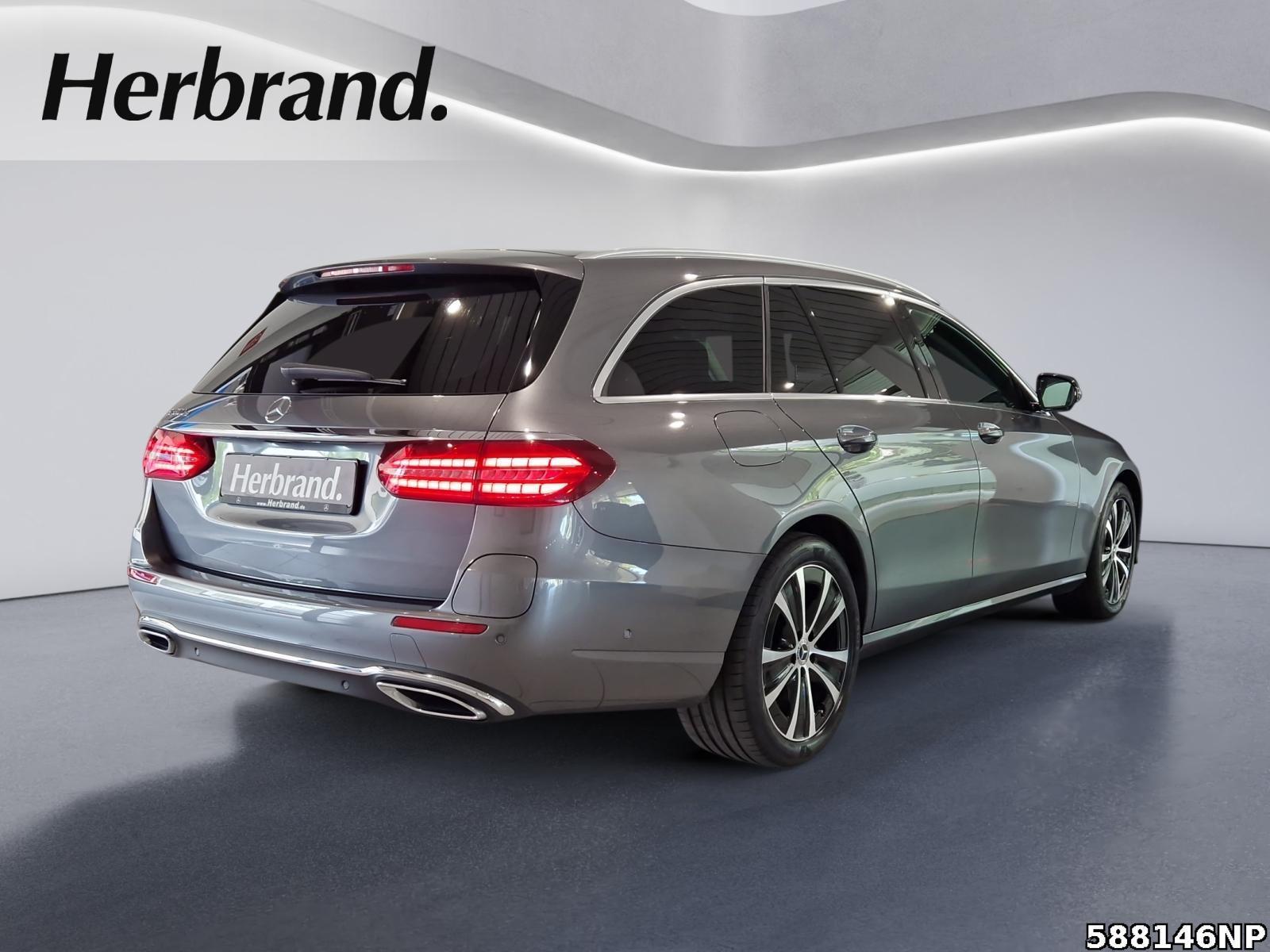 Fahrzeugabbildung Mercedes-Benz E 300 e T Avantgarde Spur Ambi Panorama AHK