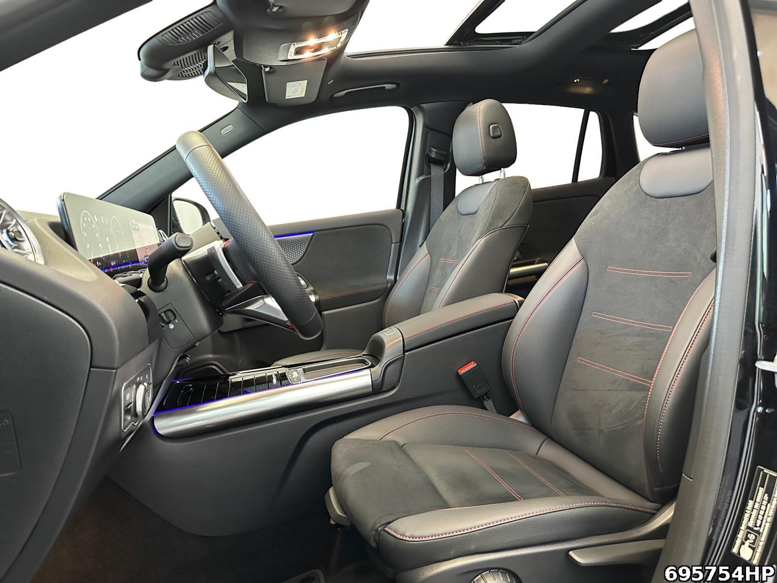 Fahrzeugabbildung Mercedes-Benz GLA 220 4M AMG Night Pano MULTIBEAM DISTRONIC.