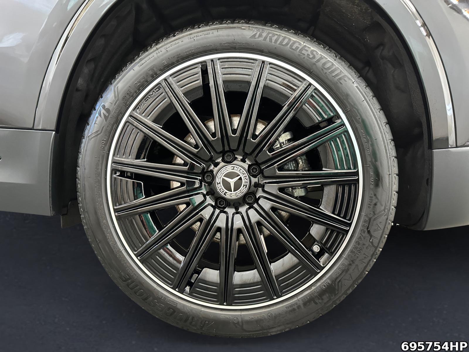 Fahrzeugabbildung Mercedes-Benz GLA 220 4M AMG Night Pano MULTIBEAM DISTRONIC.