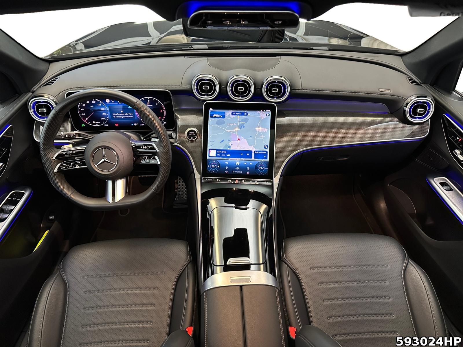 Fahrzeugabbildung Mercedes-Benz GLC 220 d 4M AMG Pano CarPlay AHK Memory Ambient