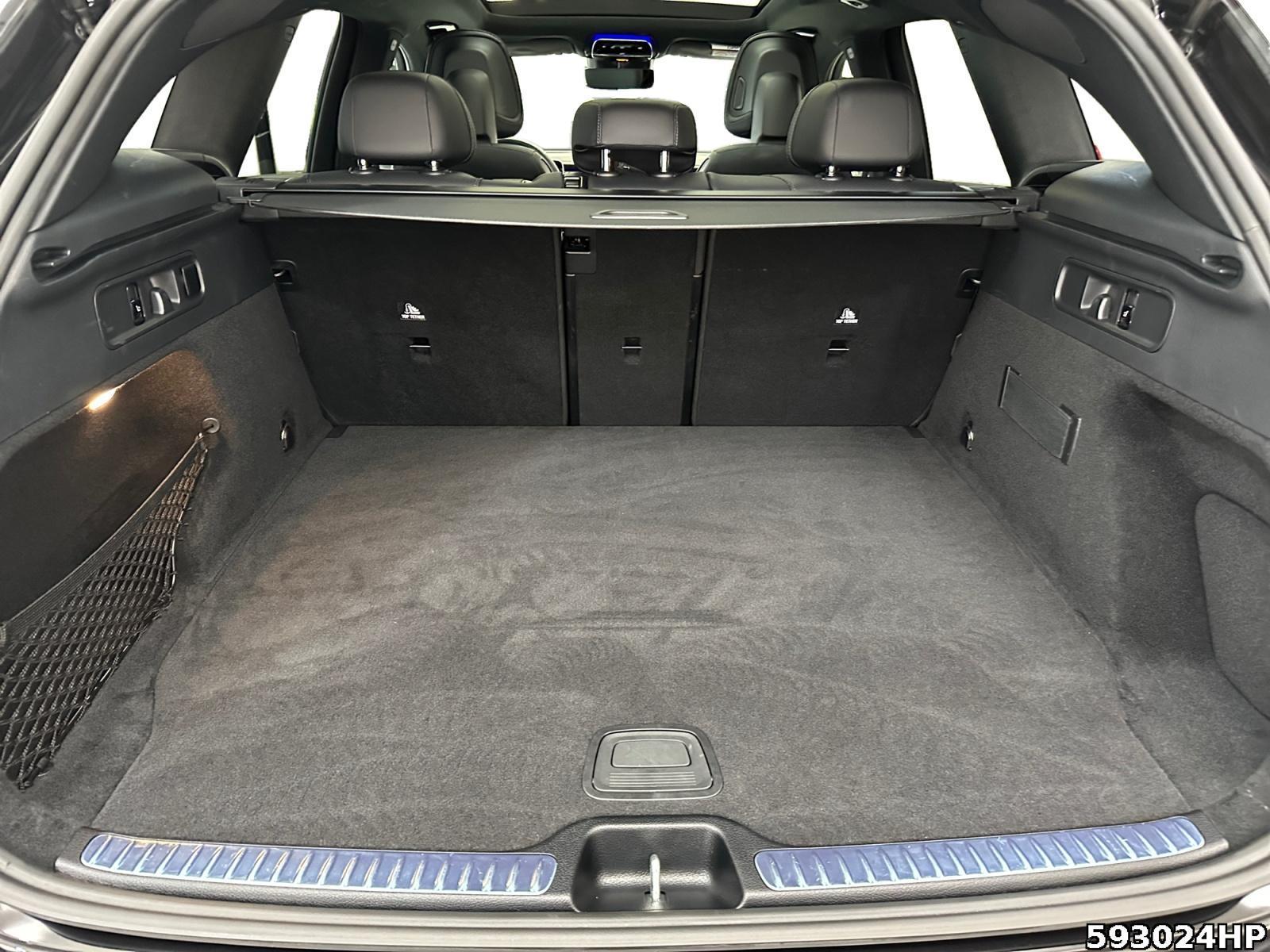 Fahrzeugabbildung Mercedes-Benz GLC 220 d 4M AMG Pano CarPlay AHK Memory Ambient