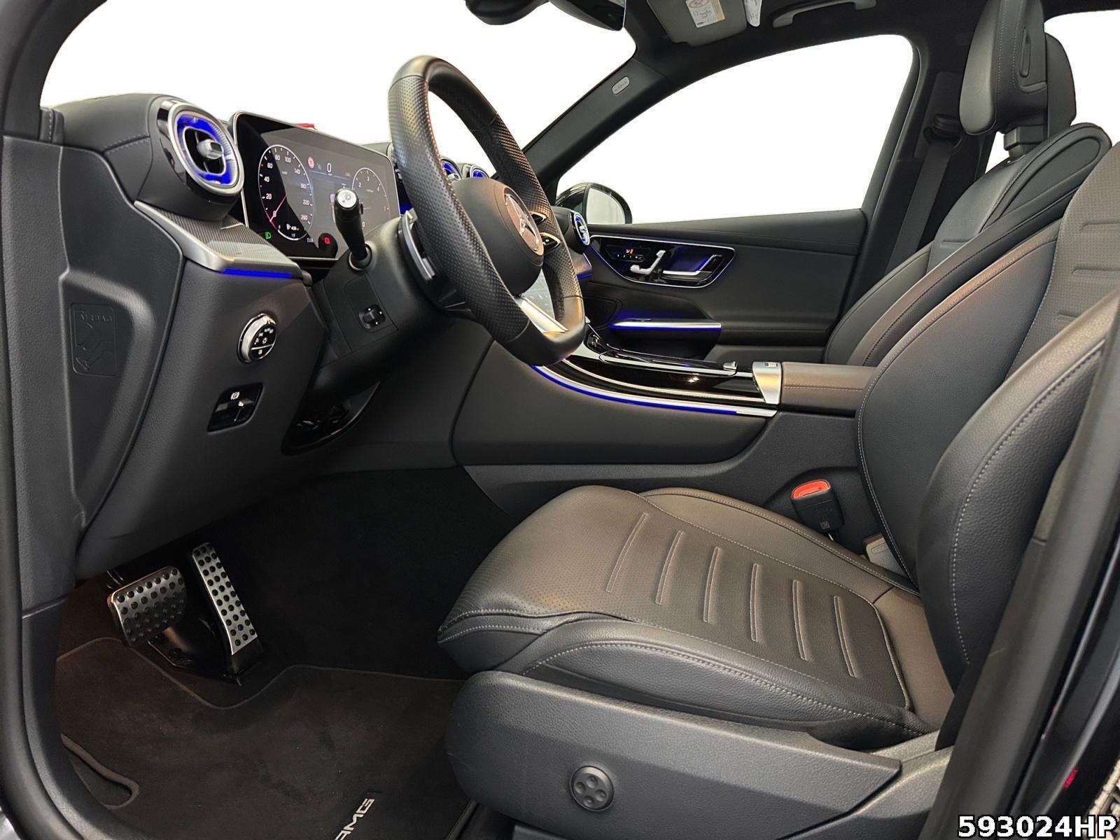 Fahrzeugabbildung Mercedes-Benz GLC 220 d 4M AMG Pano CarPlay AHK Memory Ambient