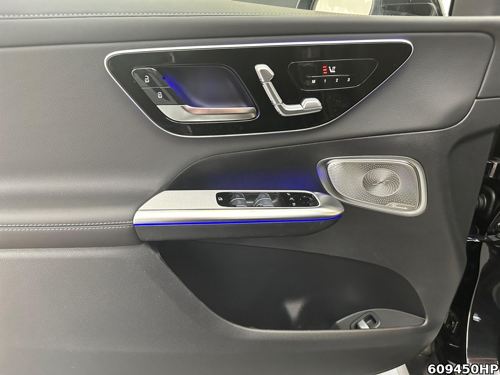 Fahrzeugabbildung Mercedes-Benz GLC 220 d +AMG+BURMESTER+AHK+STANDHZG+DIGITAL+