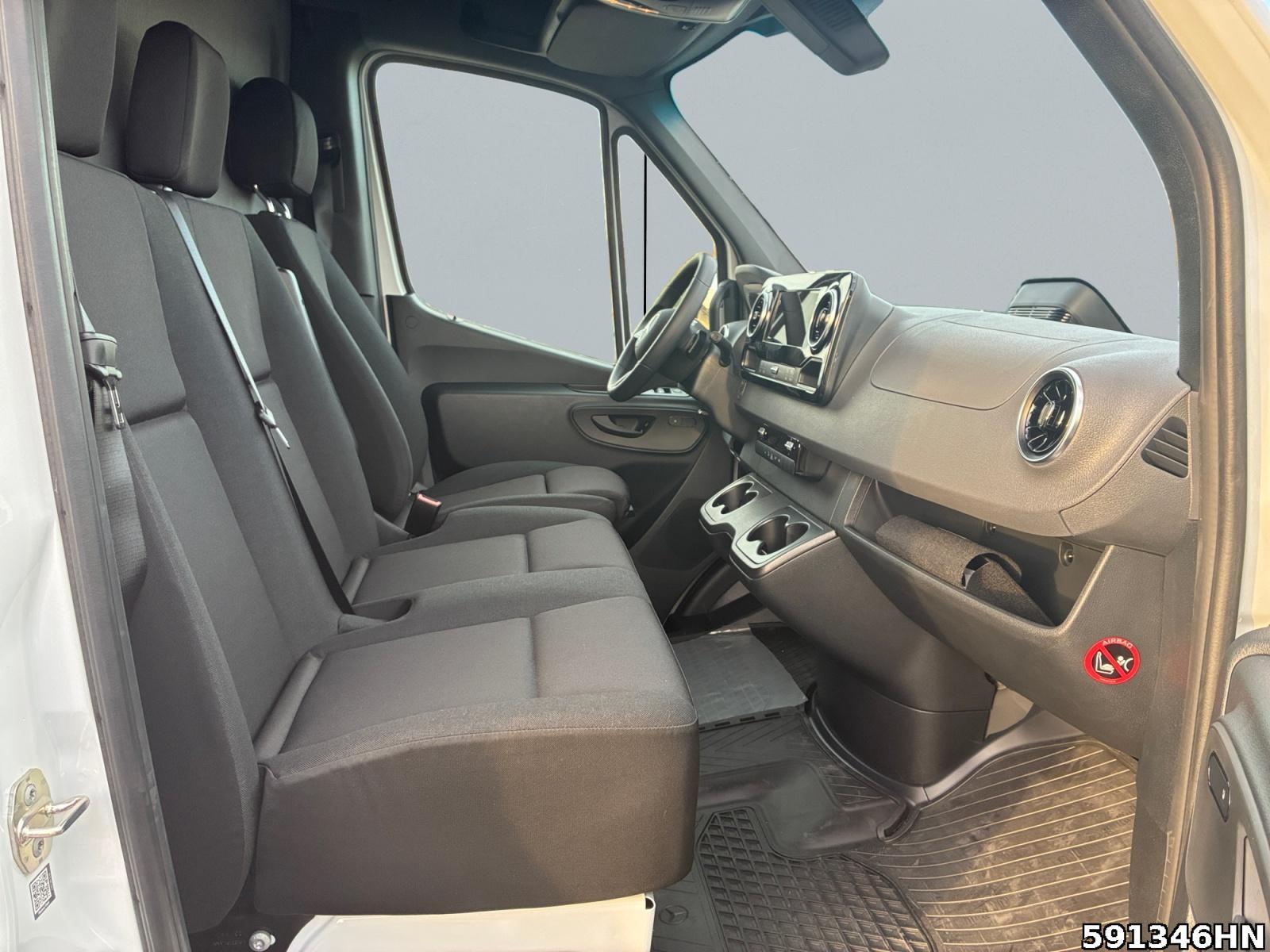 Fahrzeugabbildung Mercedes-Benz Sprinter 319 L2H2 PRO *AHK*LED*MBUX*KAMERA*NAVI*