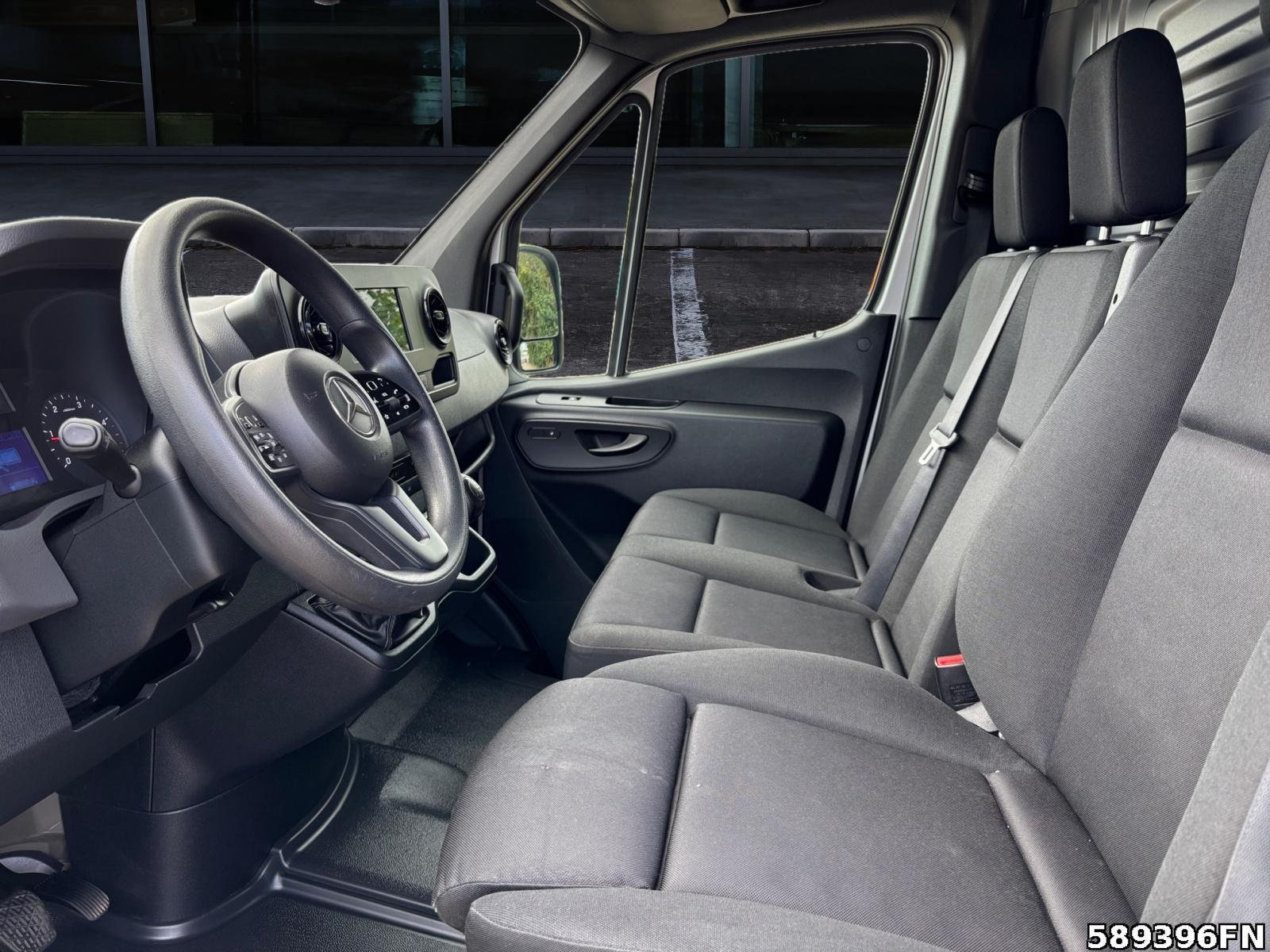 Fahrzeugabbildung Mercedes-Benz Sprinter 317 CDI *L2H2*Navi*360°Kamera*MBUX*
