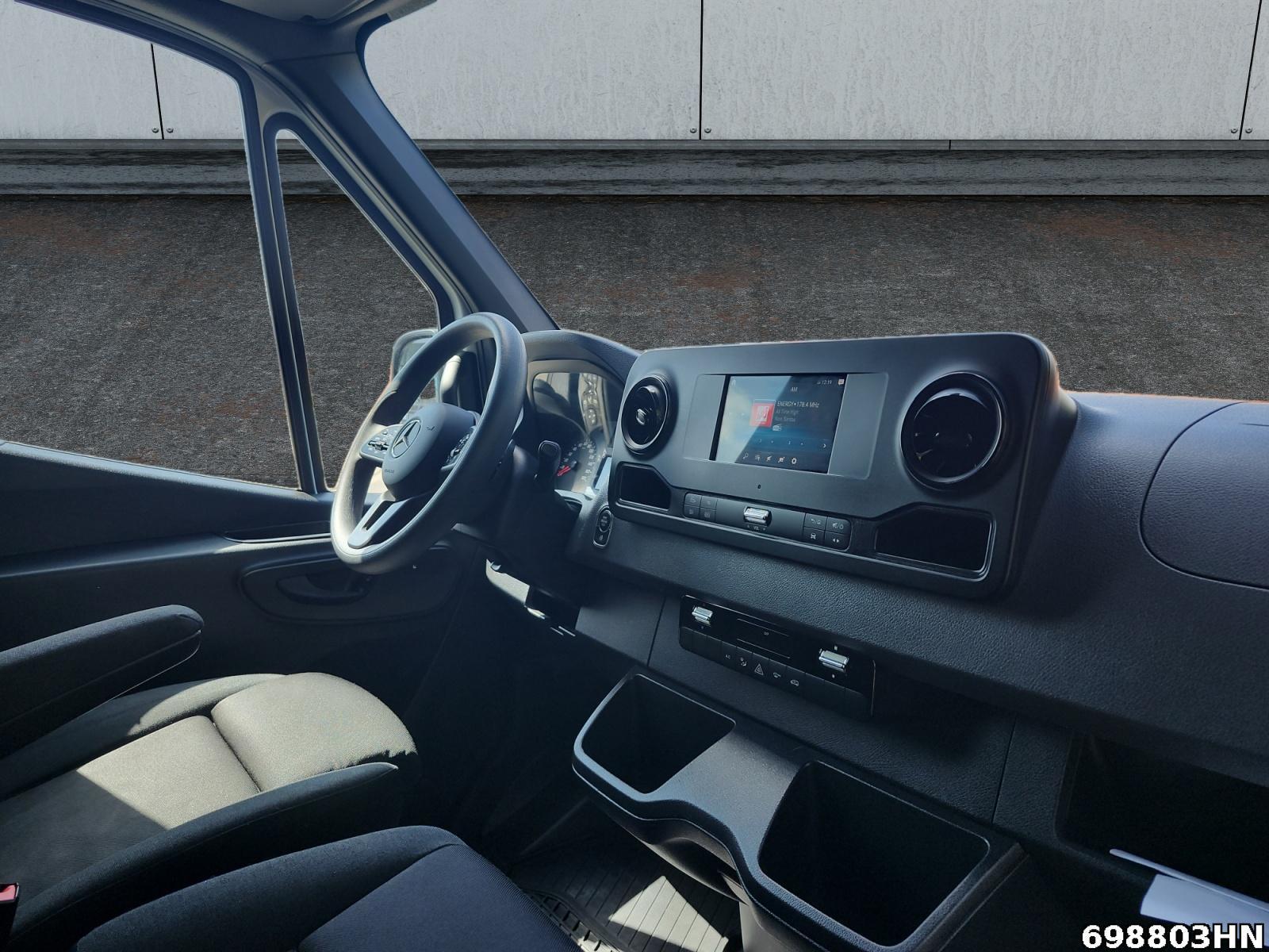 Fahrzeugabbildung Mercedes-Benz Sprinter 317 Kasten*L2/H2*360Kamera*MBUX