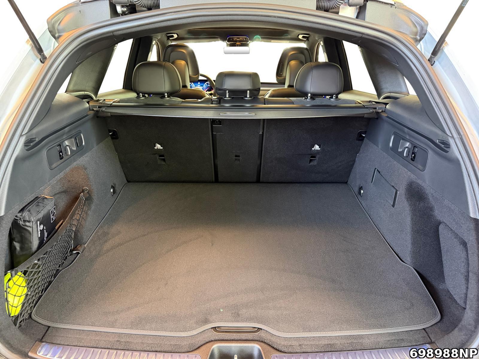 Fahrzeugabbildung Mercedes-Benz GLC 220 d 4MATIC EDITION+PANO+AHK+360°+20