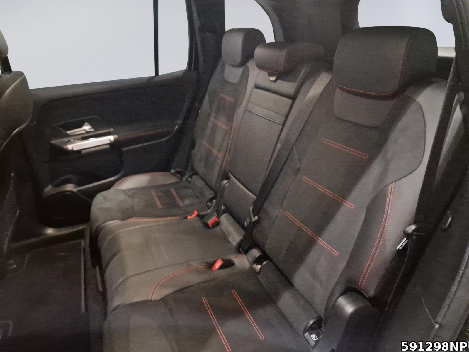 Fahrzeugabbildung Mercedes-Benz EQB AMG CARPLAY Night Kamera Ambiente LED