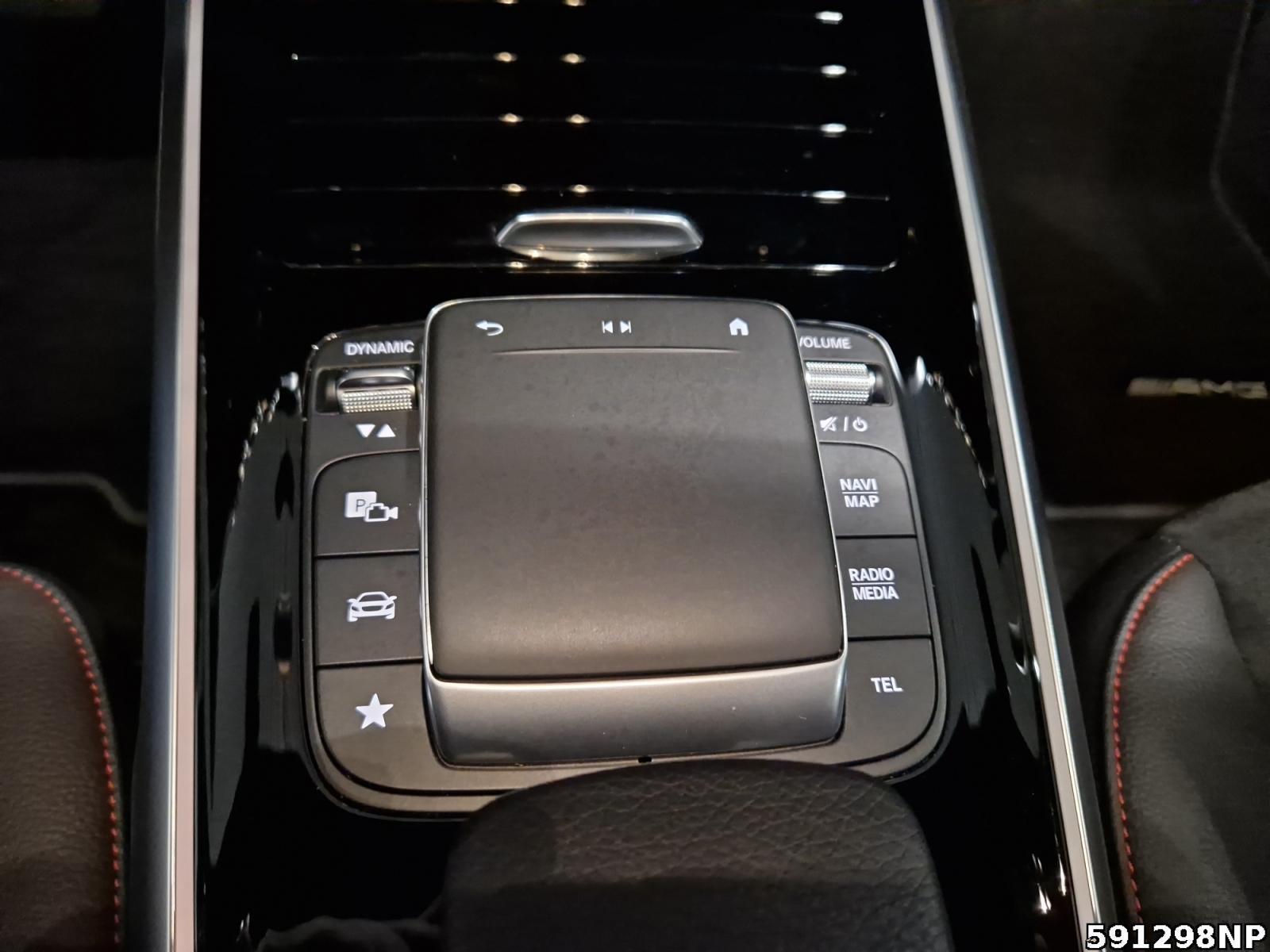 Fahrzeugabbildung Mercedes-Benz EQB AMG CARPLAY Night Kamera Ambiente LED