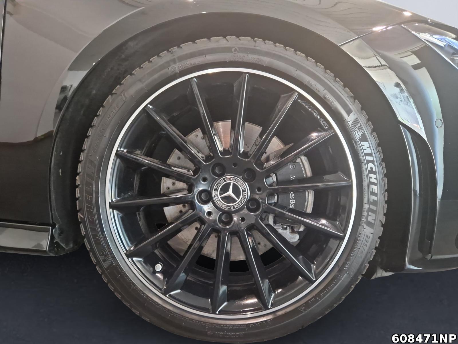 Fahrzeugabbildung Mercedes-Benz CLA 200 AMG Line MULTIBEAM Panorama Ambiente360°
