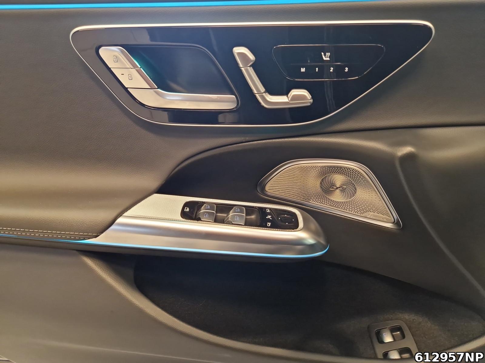 Fahrzeugabbildung Mercedes-Benz E 300 e T AMG AHK Pano 360 Distronic 4D Digital
