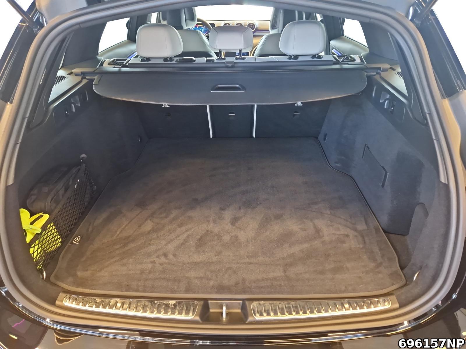 Fahrzeugabbildung Mercedes-Benz C 300 d T AMG AHK Night Kamera LED Ambiente