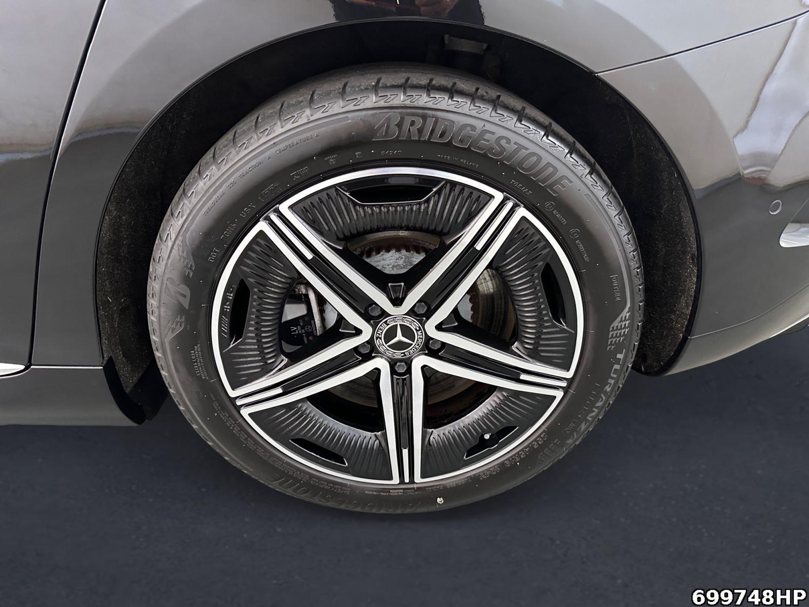 Fahrzeugabbildung Mercedes-Benz EQE AMG AIRMATIC Burmester Memory 360°-Kam.