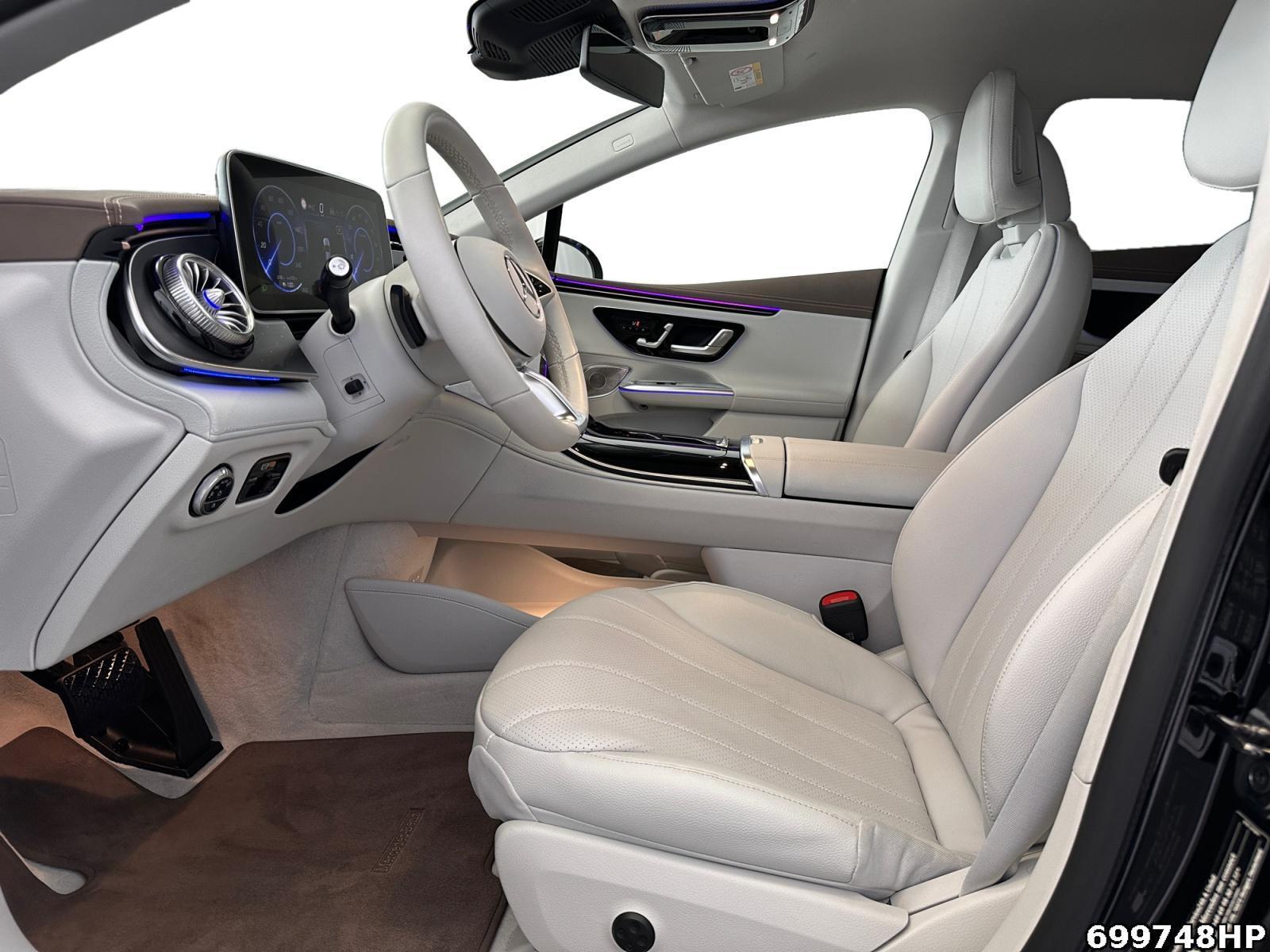 Fahrzeugabbildung Mercedes-Benz EQE AMG AIRMATIC Burmester Memory 360°-Kam.
