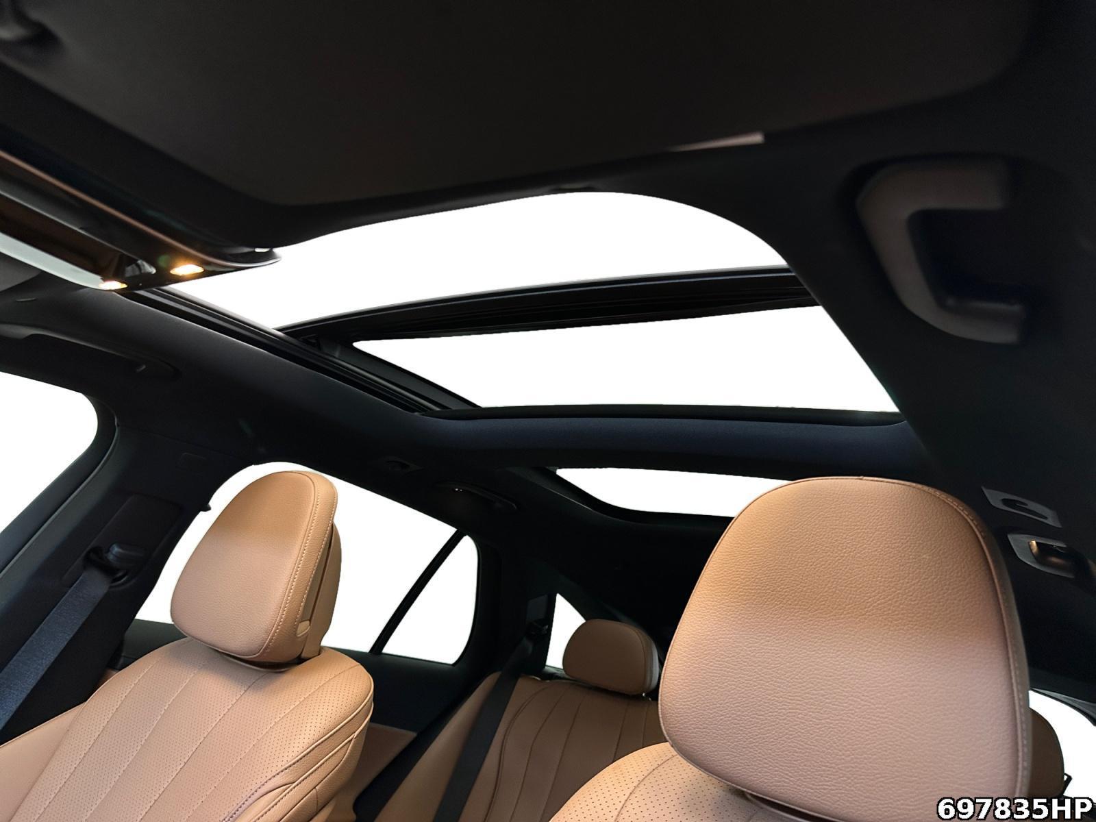 Fahrzeugabbildung Mercedes-Benz E 300 e T AMG AHK Pano 360° Keyless Distronic