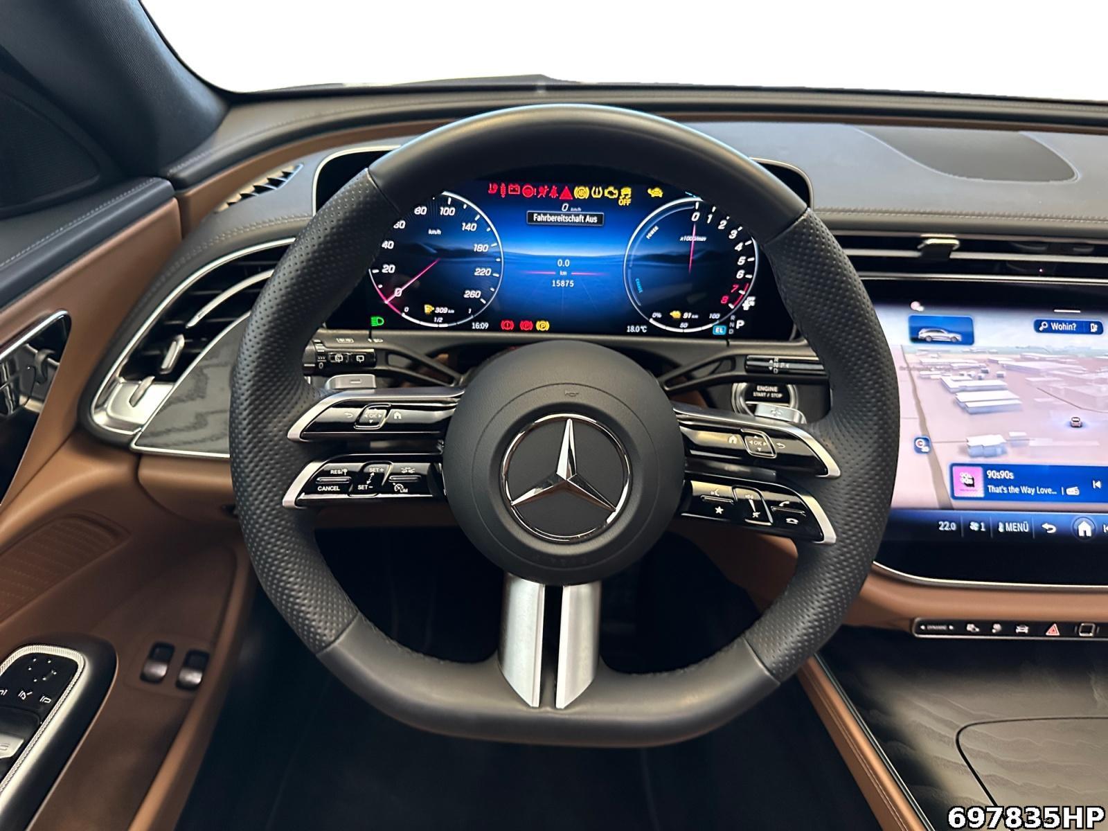 Fahrzeugabbildung Mercedes-Benz E 300 e T AMG AHK Pano 360° Keyless Distronic