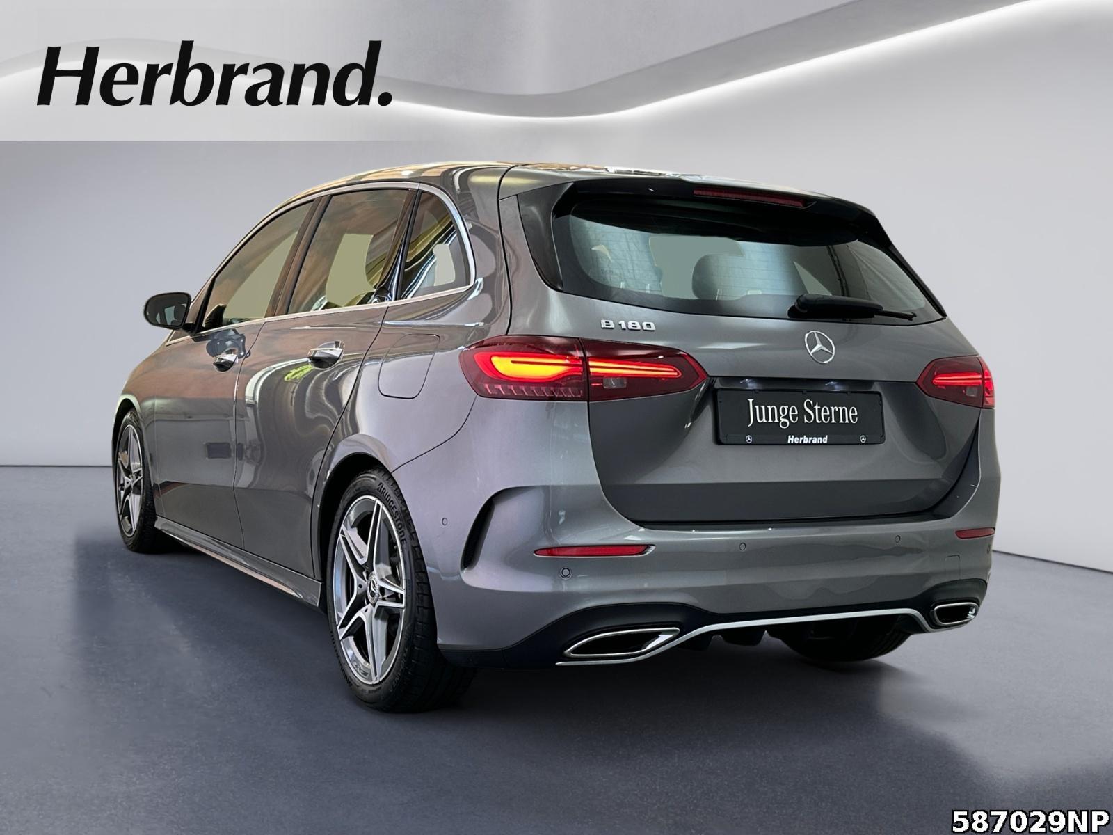 Fahrzeugabbildung Mercedes-Benz B 180 AMG Line Ambientebeleuchtung Apple CarPlay