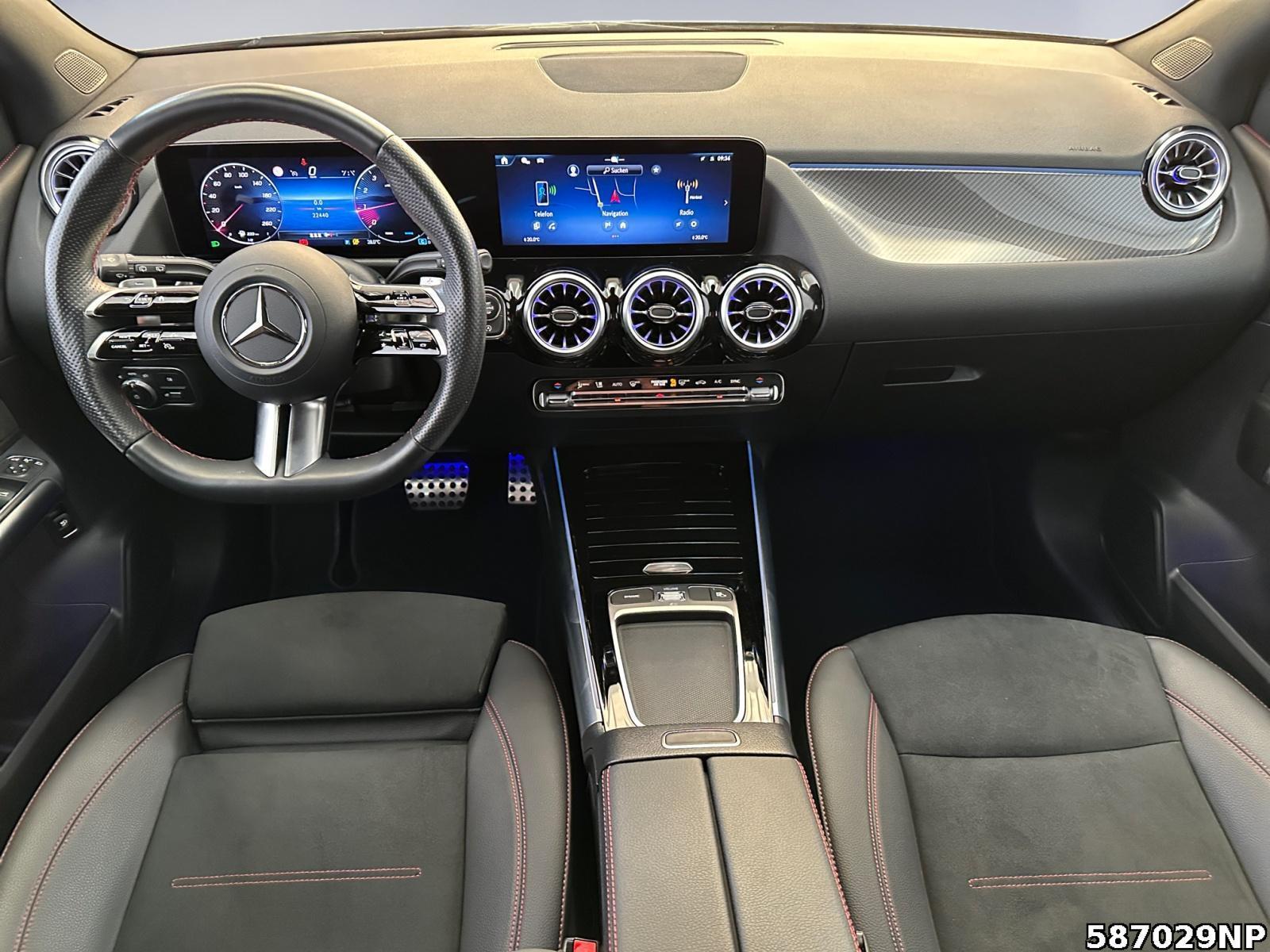 Fahrzeugabbildung Mercedes-Benz B 180 AMG Line Ambientebeleuchtung Apple CarPlay
