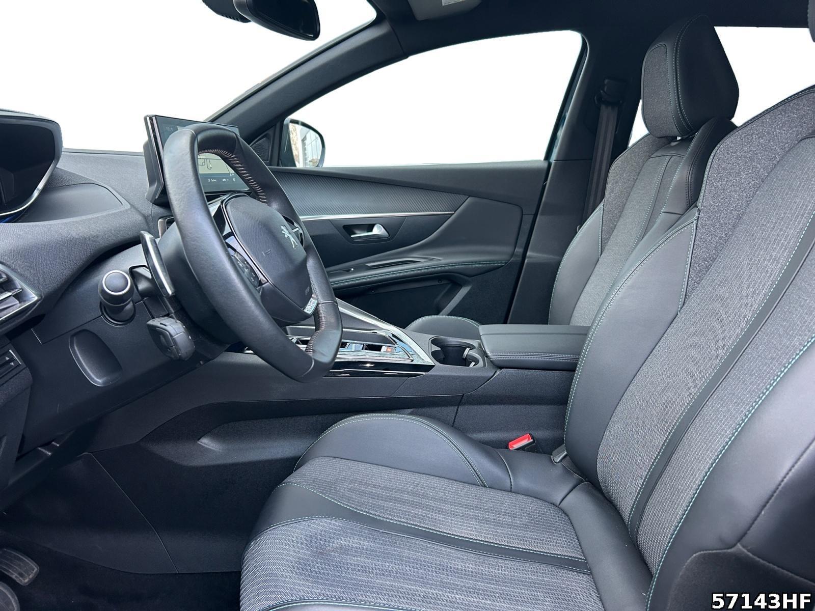 Fahrzeugabbildung Peugeot 3008 Allure +SHZ+MILDHYBRID+CARPLAY+LED+