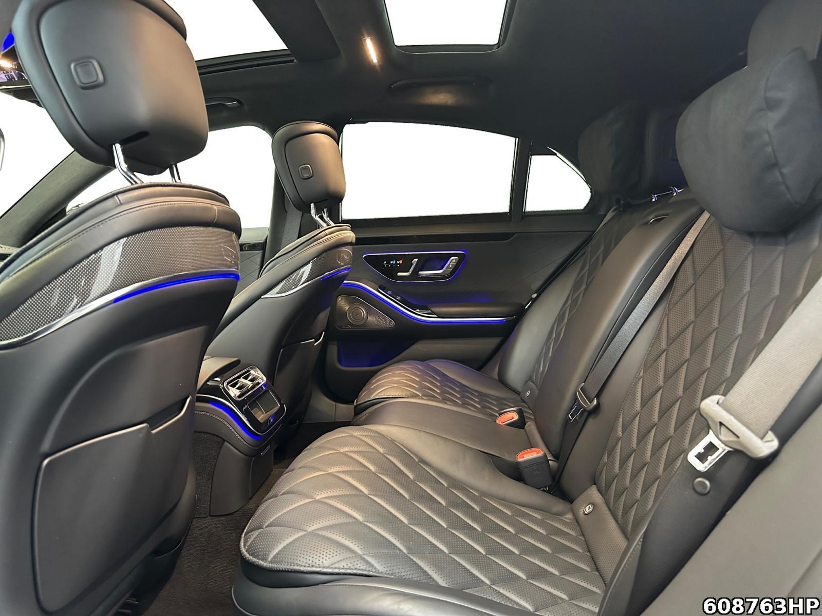 Fahrzeugabbildung Mercedes-Benz S 350 d AMG Line Burmester Panoramadach HuD 21