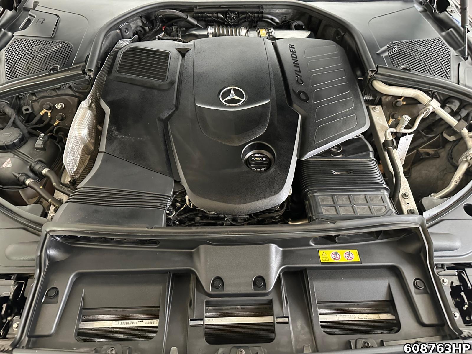 Fahrzeugabbildung Mercedes-Benz S 350 d AMG Line Burmester Panoramadach HuD 21